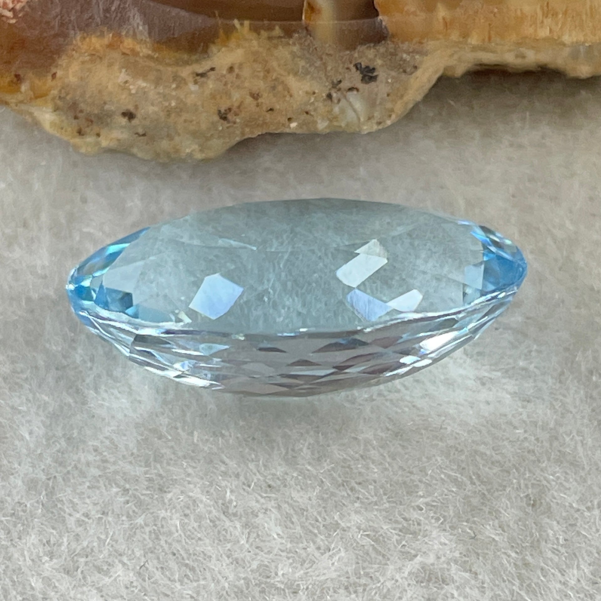 Natural Sky Blue Topaz Oval Shape 14.46ct 18.6 by 13.1 by 7.6mm - Huangs Jadeite and Jewelry Pte Ltd