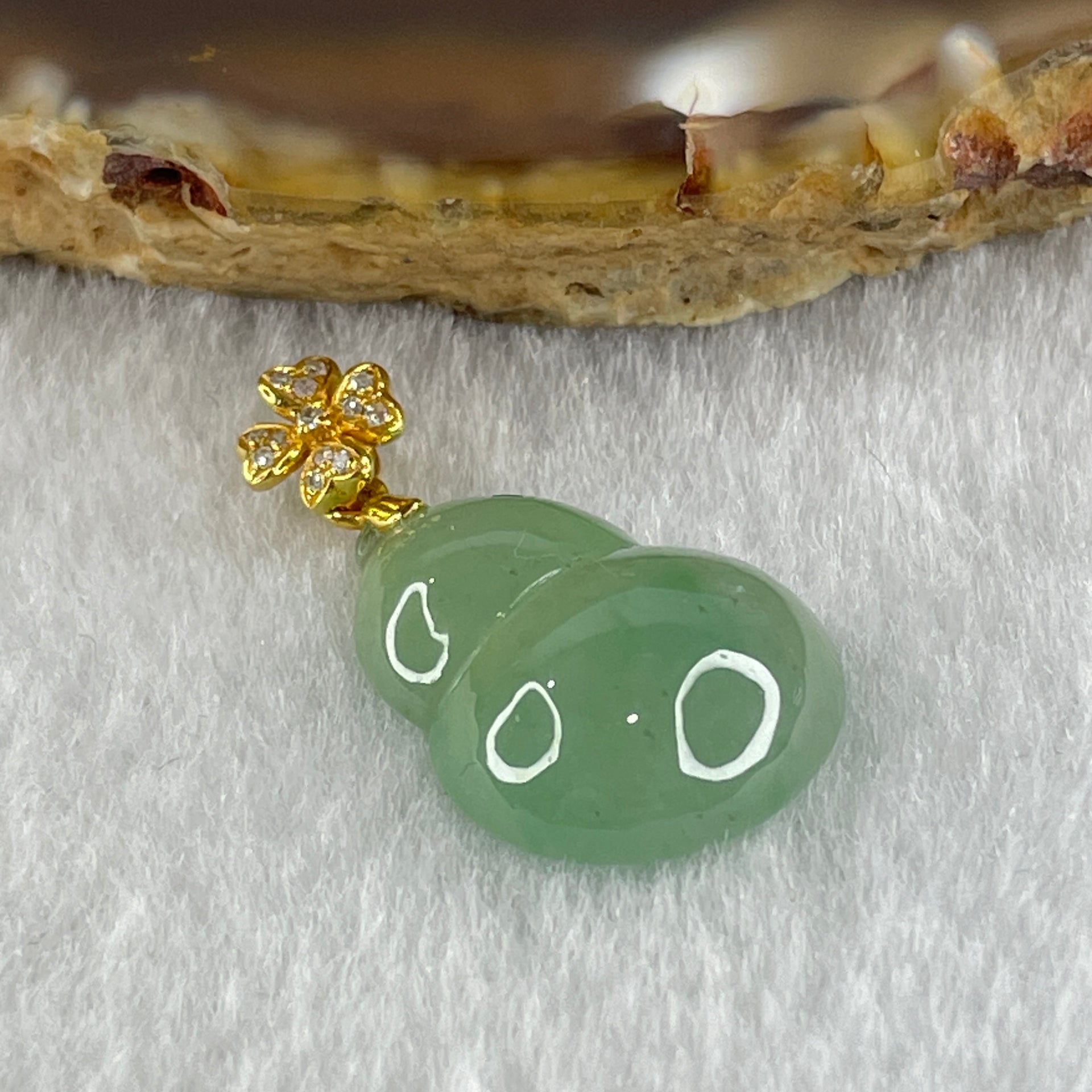 Tye A Natural Icy Green Jadeite Hulu in 18K 750 Yellow Gold and Diamonds Clasp Pendant 2.53g 17.5 by 13.5 by 5.9mm - Huangs Jadeite and Jewelry Pte Ltd