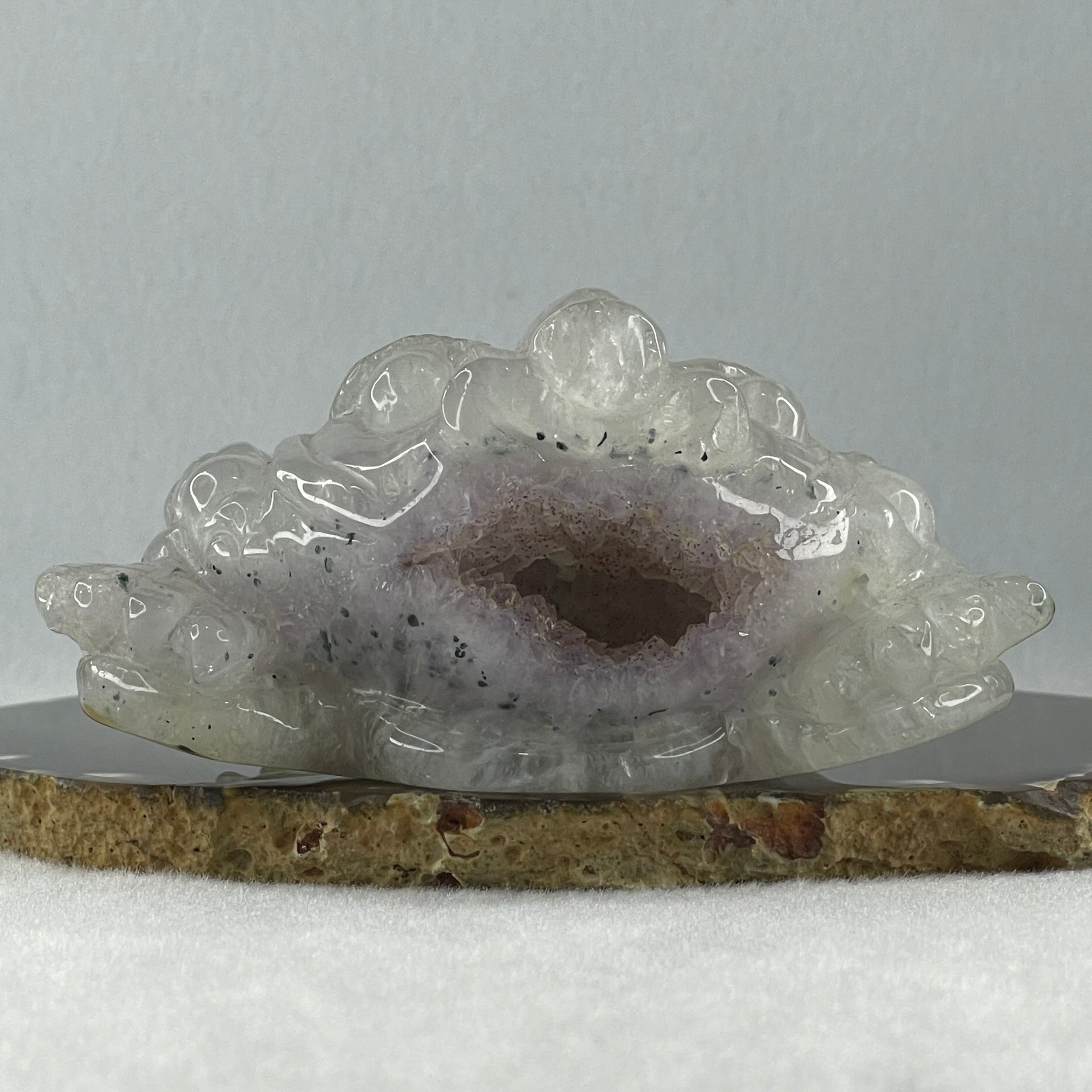 Natural White with Blue and Brown Spots Agate with Amethyst 3 Legged Toast Display 410.5g 111.0 by 84.0 by 50.0mm - Huangs Jadeite and Jewelry Pte Ltd