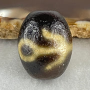 Natural Powerful Tibetan Old Oily Agate Patina Guiren Tairen Human Dzi Bead Totem Amulet Heavenly Master (Tian Zhu) 贵人天诛 8.24g 21.0 by 16.9mm - Huangs Jadeite and Jewelry Pte Ltd