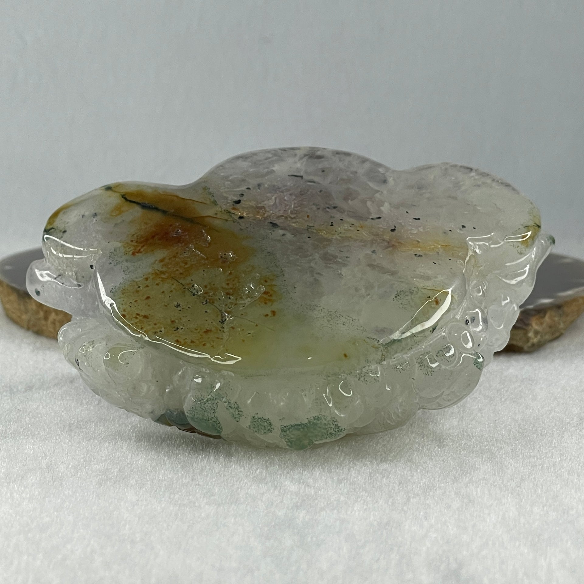Natural White with Blue and Brown Spots Agate with Amethyst 3 Legged Toast Display 410.5g 111.0 by 84.0 by 50.0mm - Huangs Jadeite and Jewelry Pte Ltd