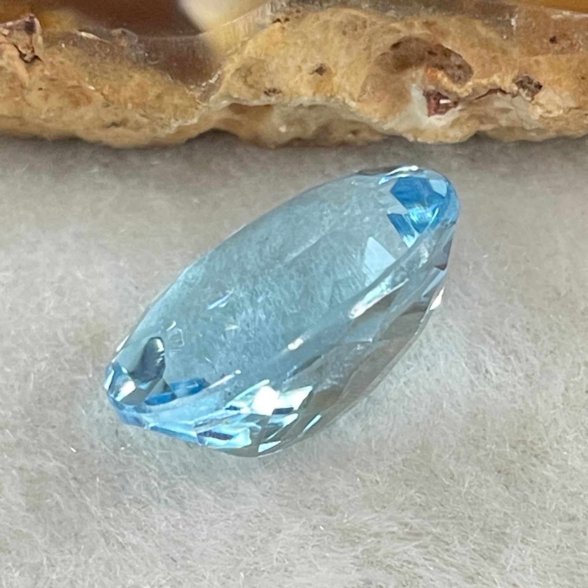 Natural Sky Blue Topaz Oval Shape 10.39ct 14.8 by 11.6 by 7.2mm - Huangs Jadeite and Jewelry Pte Ltd