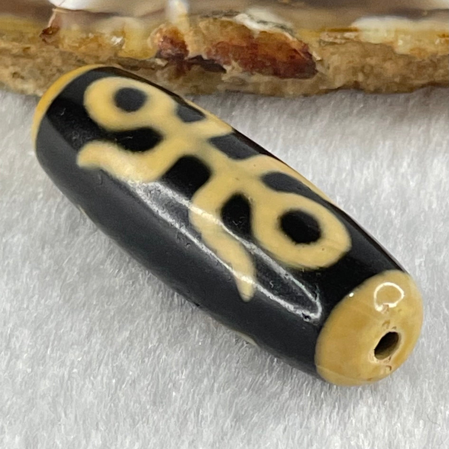 Natural Powerful Tibetan Old Oily Agate Double Noble Patina Guiren Tairen Human Dzi Bead Totem Amulet Heavenly Master (Tian Zhu) 双贵人天诛 9.93g 37.7 by 12.9mm - Huangs Jadeite and Jewelry Pte Ltd