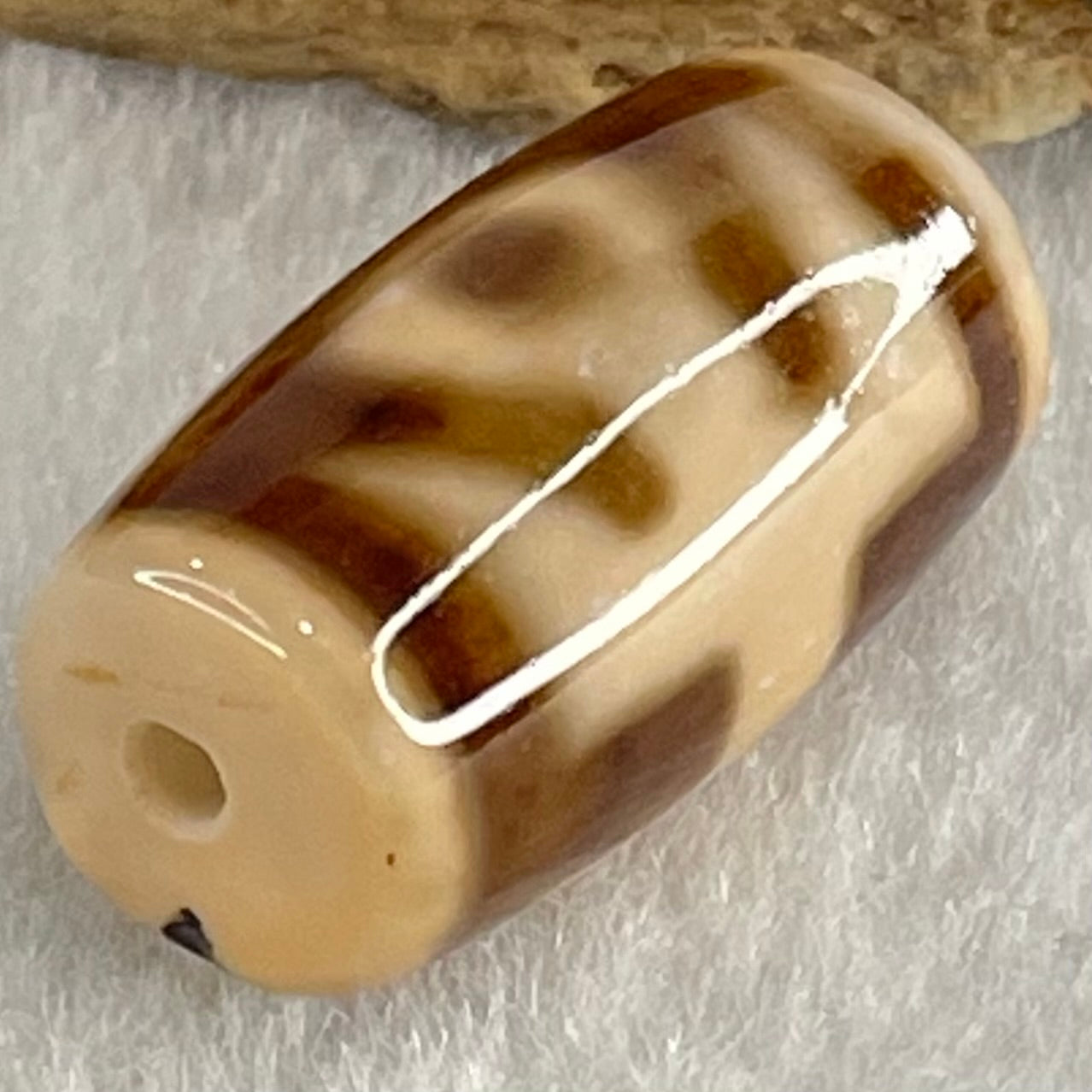 Natural Powerful Tibetan Old Oily Agate Patina Guiren Tairen Human Dzi Bead Totem Amulet Heavenly Master (Tian Zhu) 贵人天诛 4.80g 20.2 by 11.7mm - Huangs Jadeite and Jewelry Pte Ltd