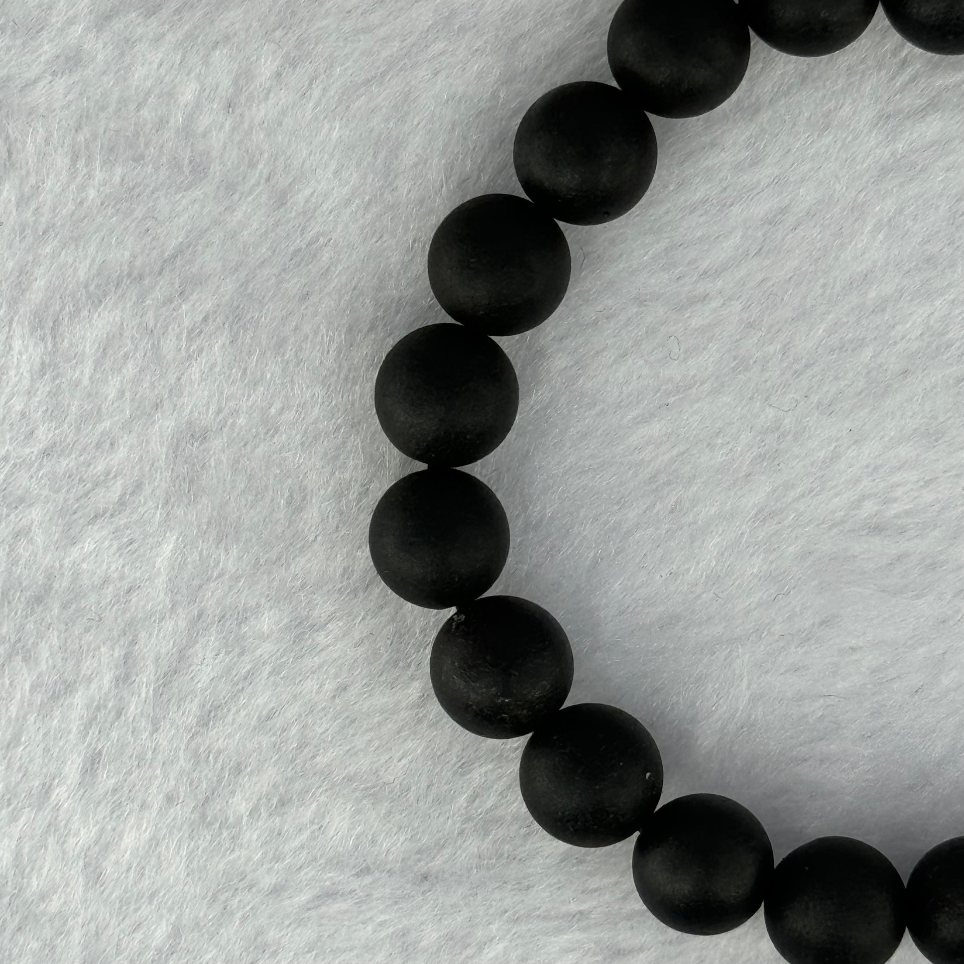 Natural Dark Matt Black Amber Beads Bracelet 天然大黑天翁琥珀手链 6.95g 15cm 8.4mm 22 Beads - Huangs Jadeite and Jewelry Pte Ltd