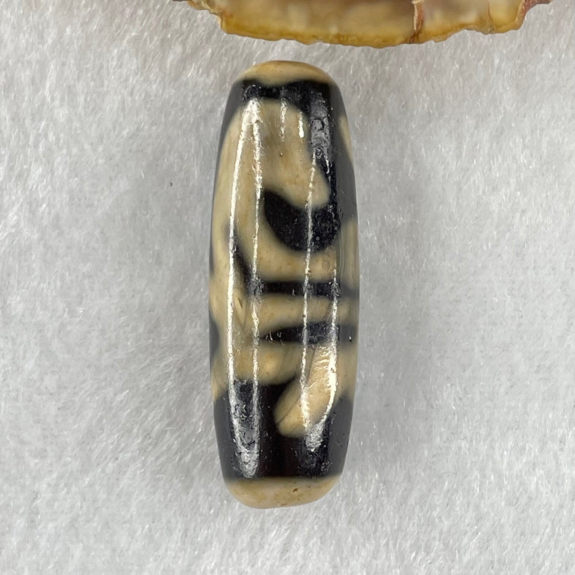 Natural Powerful Tibetan Old Oily Agate Zodiac Horse Dzi Bead Heavenly Master (Tian Zhu) 马天珠 8.86g 36.2 by 12.4mm - Huangs Jadeite and Jewelry Pte Ltd