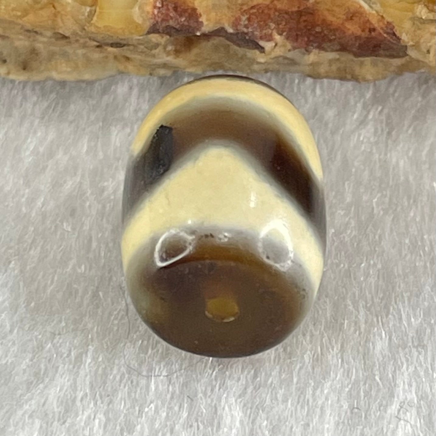 Natural Powerful Tibetan Old Oily Agate Tiger Tooth Daluo Dzi Bead Heavenly Master (Tian Zhu) 虎呀天诛 2.30g 13.1 by 10.1mm - Huangs Jadeite and Jewelry Pte Ltd