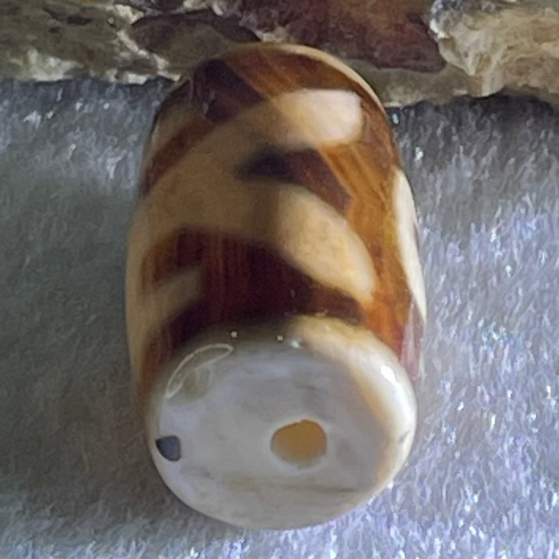 Natural Powerful Tibetan Old Oily Agate Patina Guiren Tairen Human Dzi Bead Totem Amulet Heavenly Master (Tian Zhu) 贵人天诛 4.67g 20.0 by 11.5mm - Huangs Jadeite and Jewelry Pte Ltd