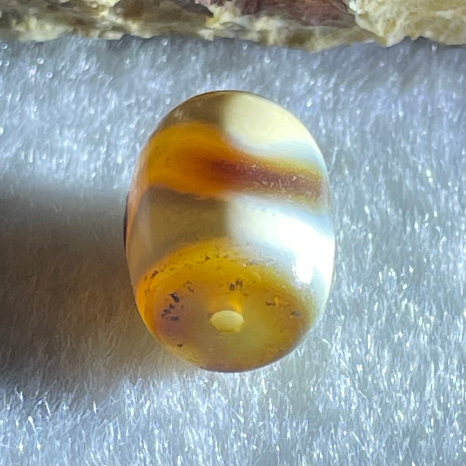 Natural Powerful Tibetan Old Oily Agate Tiger Tooth Daluo Dzi Bead Heavenly Master (Tian Zhu) 虎呀天诛 2.30g 13.1 by 10.1mm - Huangs Jadeite and Jewelry Pte Ltd