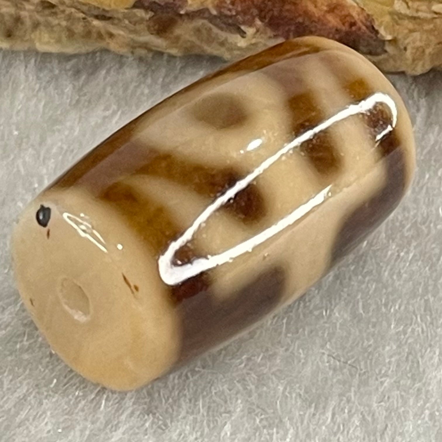 Natural Powerful Tibetan Old Oily Agate Patina Guiren Tairen Human Dzi Bead Totem Amulet Heavenly Master (Tian Zhu) 贵人天诛 5.11g 19.9 by 12.1mm - Huangs Jadeite and Jewelry Pte Ltd