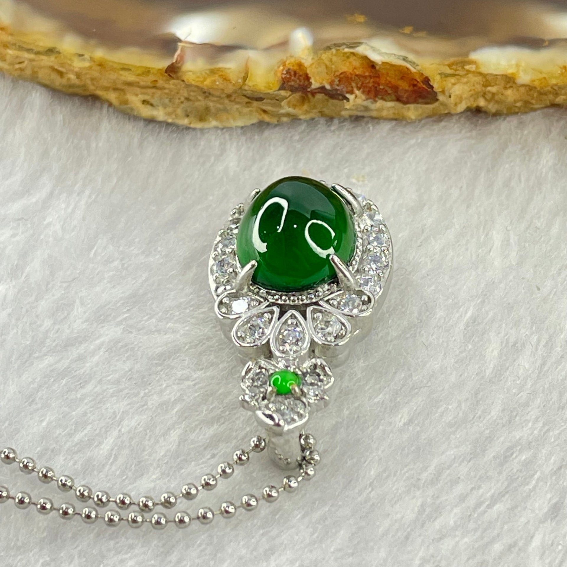 Type A Icy Green Omphasite Jadeite 11.1 by 9.2 by 6.0mm With Crystals in S925 Sliver Necklace 5.28g - Huangs Jadeite and Jewelry Pte Ltd