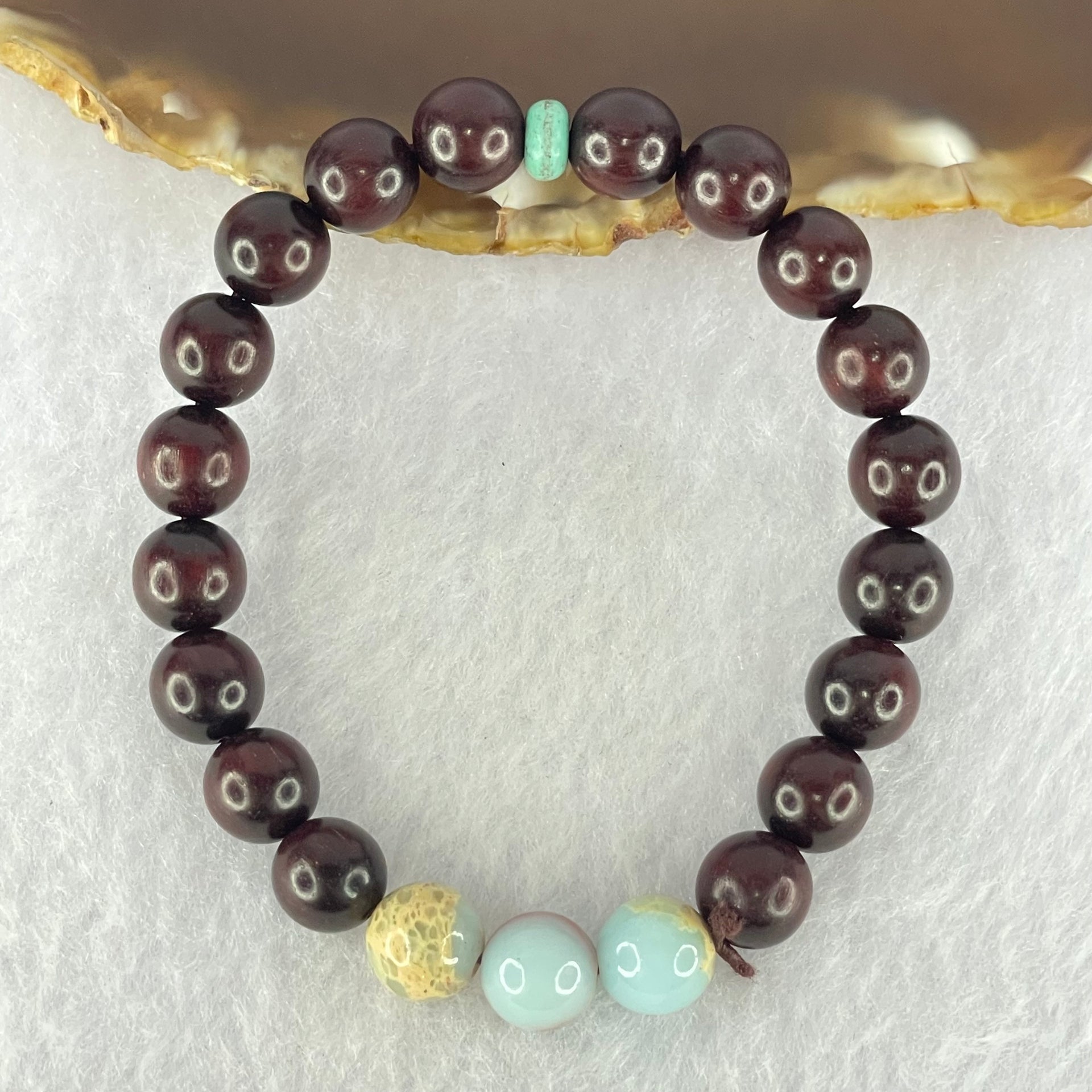Natural Blood Rosewood with Variscite Beads Bracelet 天然血檀寿山石手链 8.23g 15cm 8.7mm 3 Beads 8.4mm 18 Beads - Huangs Jadeite and Jewelry Pte Ltd