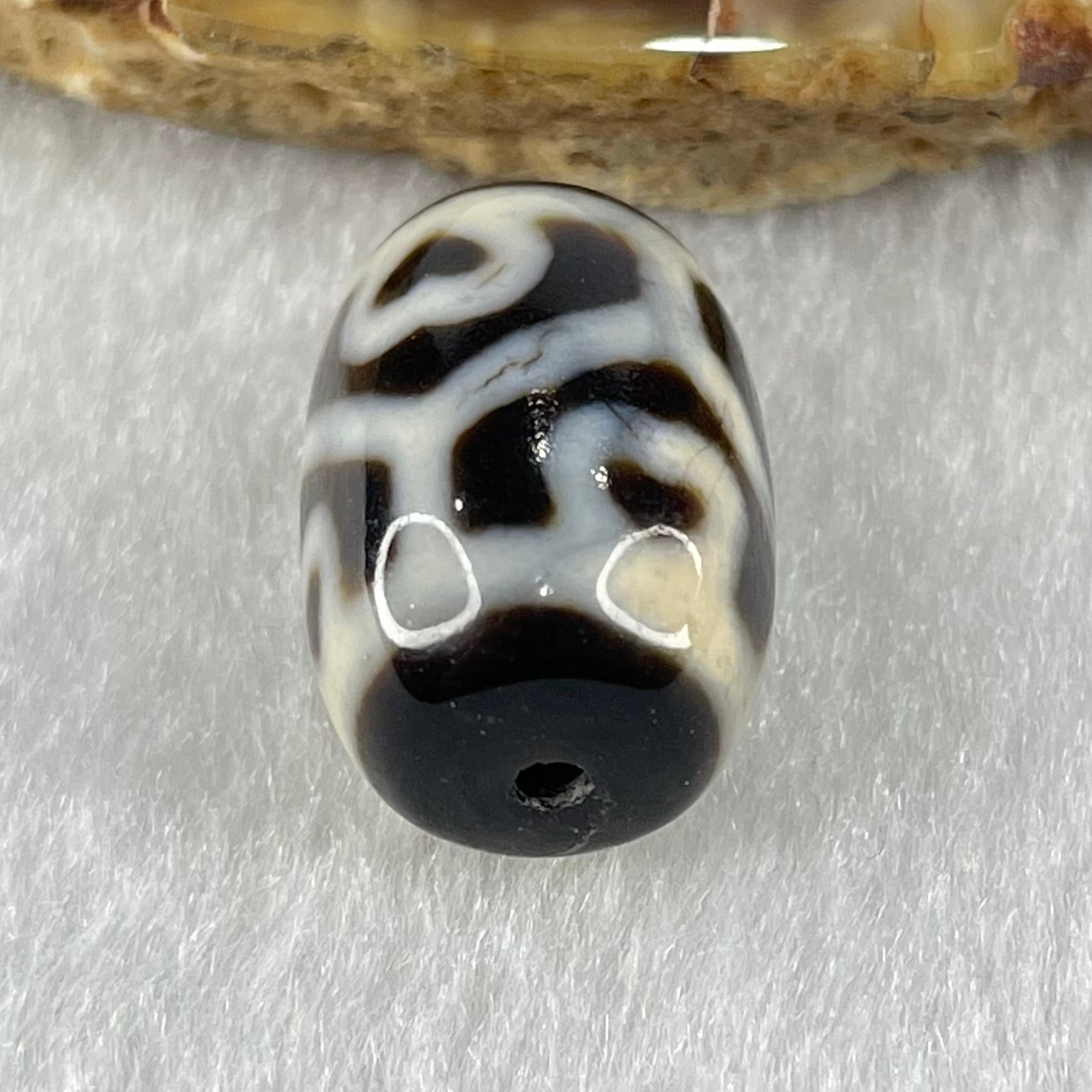 Natural Powerful Tibetan Old Oily Agate 6 Hearts Tortoise Shell Dzi Bead Heavenly Master (Tian Zhu) 六心龟壳天珠 4.95g 18.1 by 12.9mm - Huangs Jadeite and Jewelry Pte Ltd