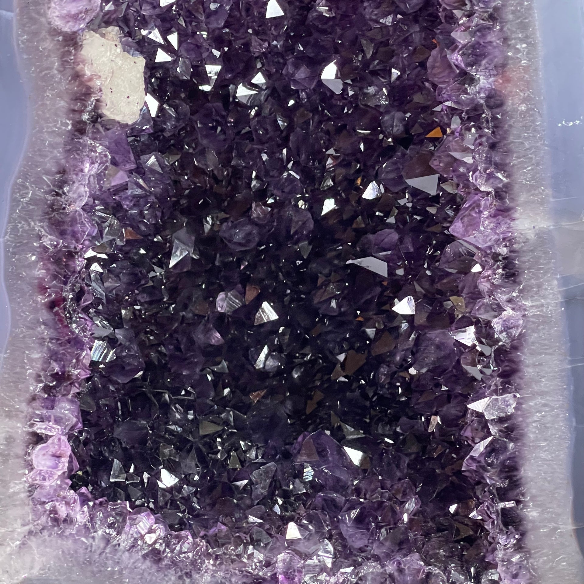 Natural Brazil Amethyst Cave with White Calcite 7.00kg with Wooden Stand 240.0 x 185.0 x 344.0mm - Huangs Jadeite and Jewelry Pte Ltd