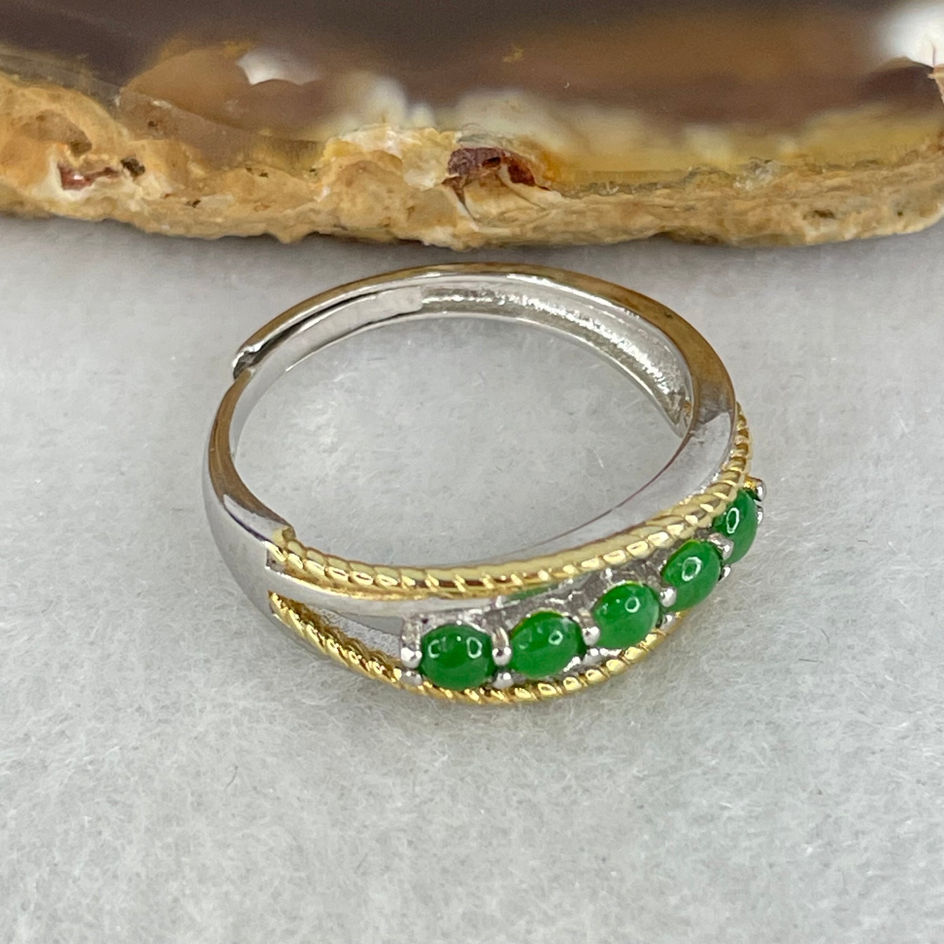 Type A Green Cabochon Jadeite in S925 Sliver Ring (Adjustable Size) 2.82g 2.7 by 1.5mm 5pcs - Huangs Jadeite and Jewelry Pte Ltd