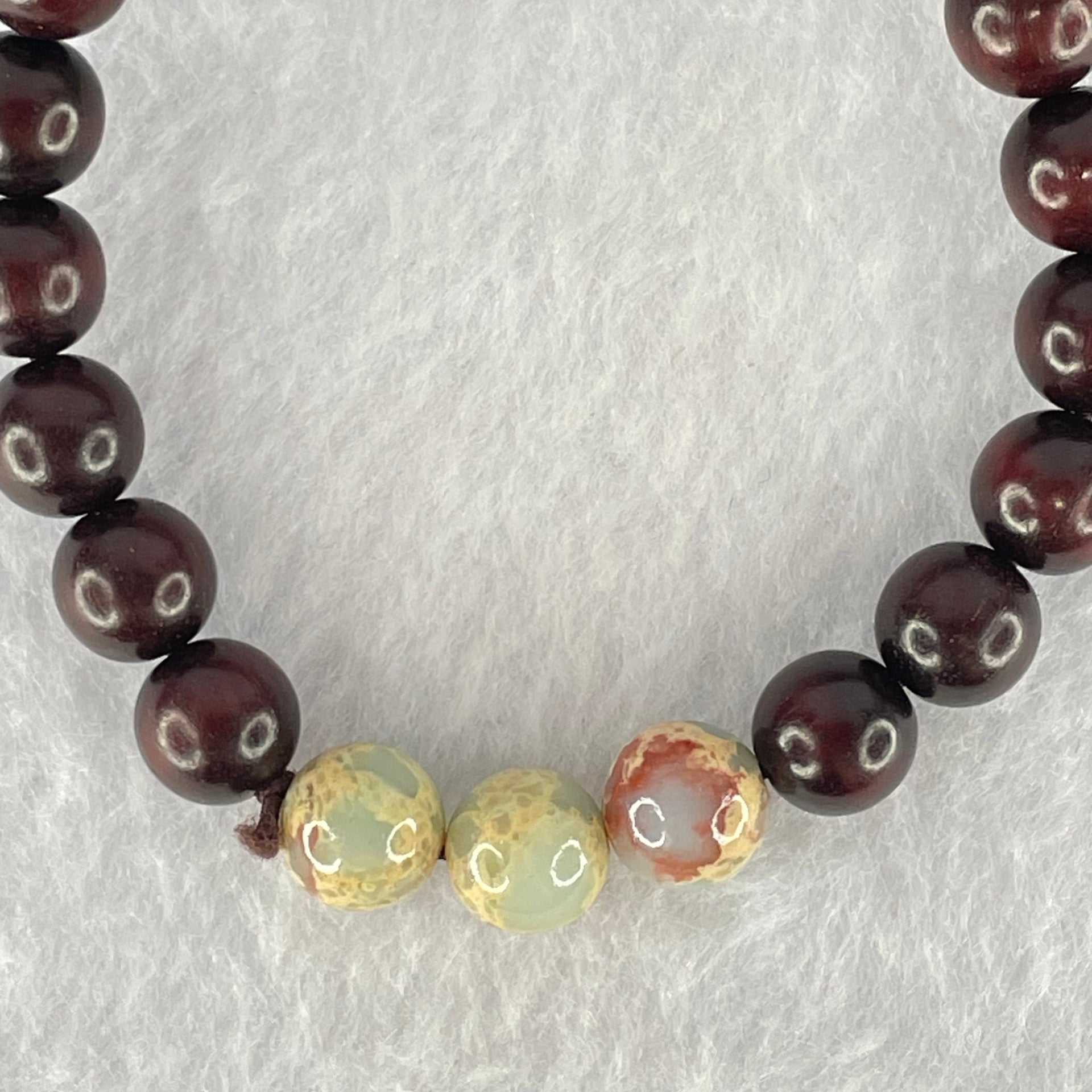 Natural Blood Rosewood with Variscite Beads Bracelet 天然血檀寿山石手链 8.10g 15cm 8.7mm 3 Beads 8.5mm 18 Beads - Huangs Jadeite and Jewelry Pte Ltd