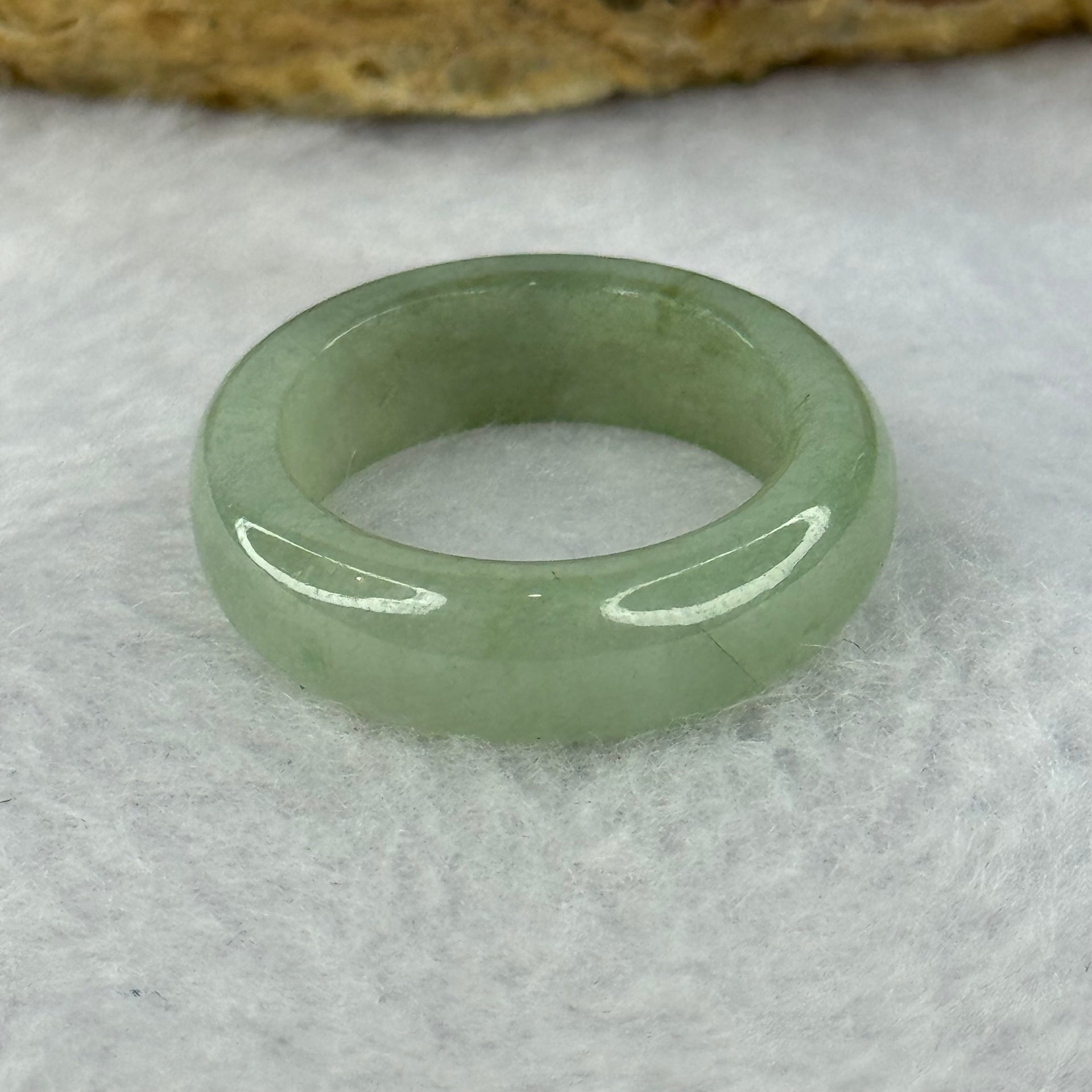 Type A Green Jadeite Ring 4.17g 6.5 by 3.5mm US7.1 HK15.5 (Very Slight External Rough) - Huangs Jadeite and Jewelry Pte Ltd