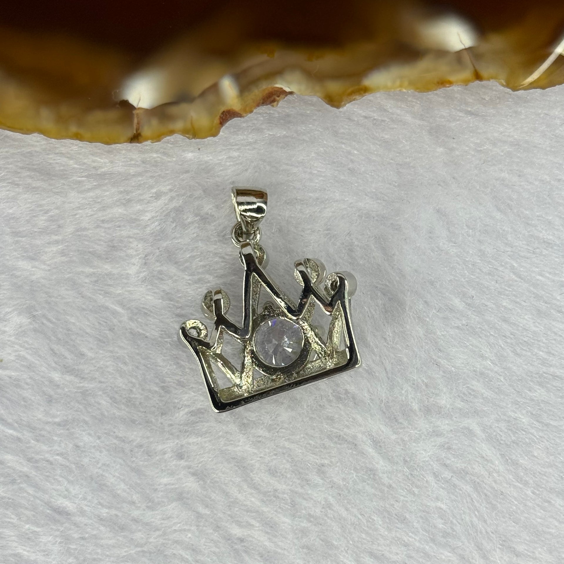 Moissanite in PT950 Plated Pendant 3.82g 7.6 by 3.0 mm - Huangs Jadeite and Jewelry Pte Ltd