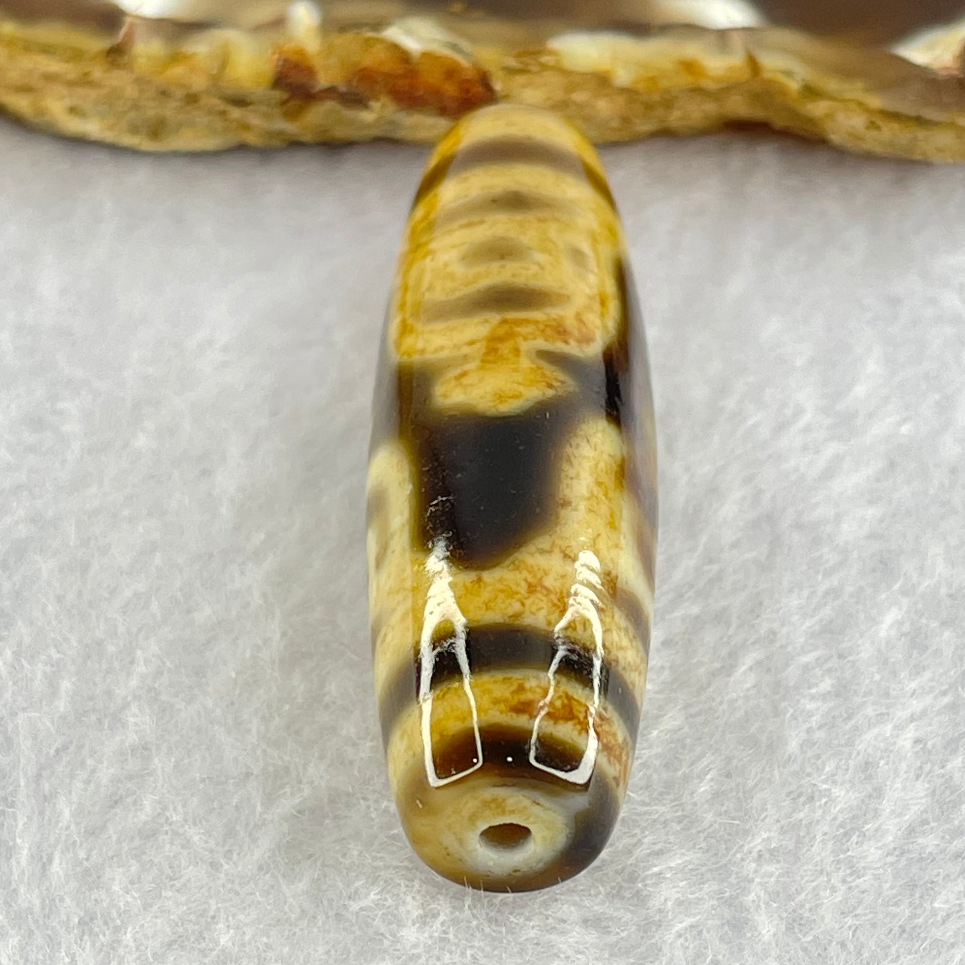 Natural Powerful Tibetan Old Oily Agate 4 Nectar Vessel Dzi Bead Heavenly Master (Tian Zhu) 花蜜容器眼天珠 16.67g 49.0 by 14.8mm - Huangs Jadeite and Jewelry Pte Ltd