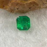 Natural Colombia Green Emerald (Beryl) Cut-Cornered Rectangular step cut 0.53ct 4.9 by 4.6 by 3.7mm - Huangs Jadeite and Jewelry Pte Ltd