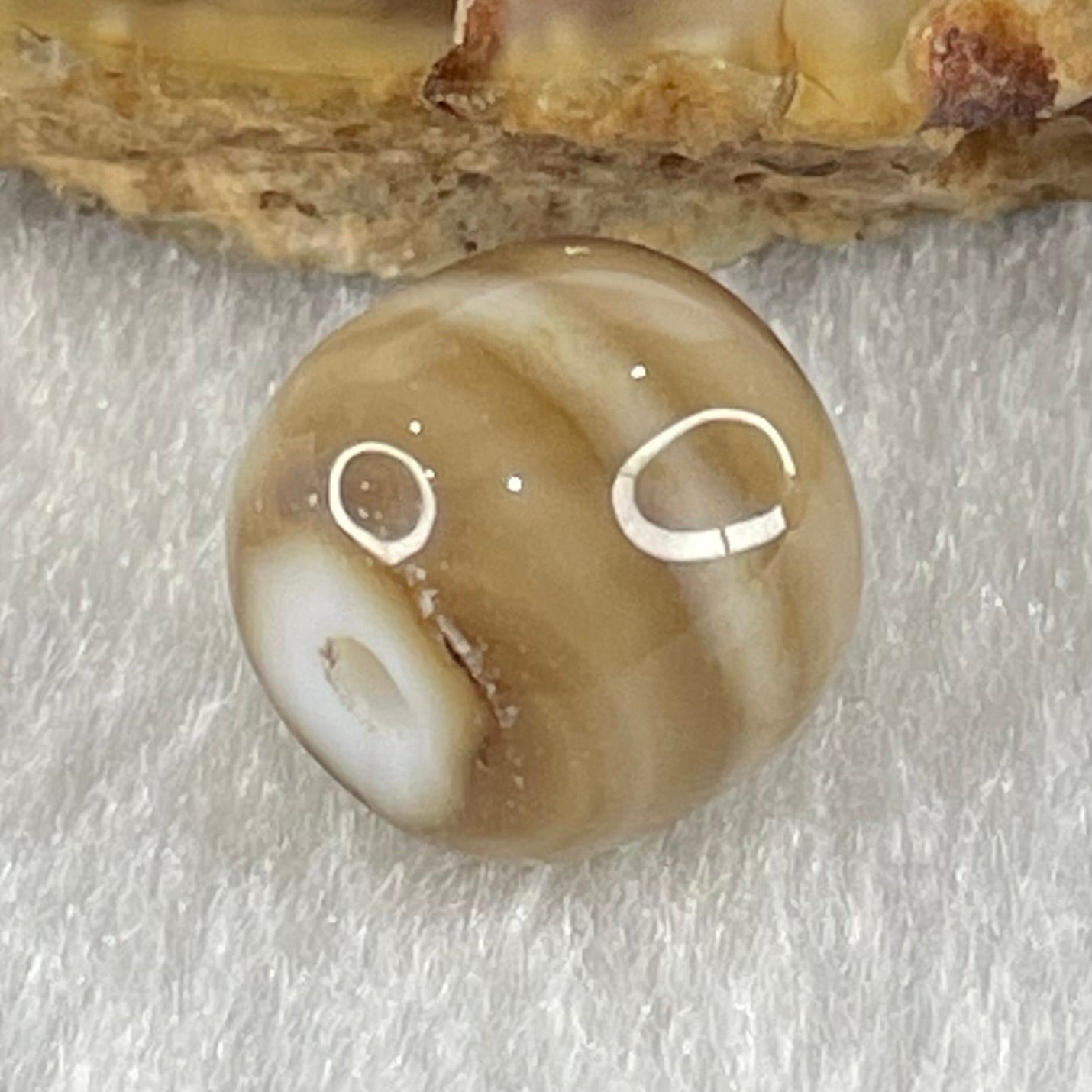 Natural Powerful Tibetan Old Oily Agate 1 Line Dzi Bead Heavenly Master (Tian Zhu) 1.86g 9.7 by 11.0mm - Huangs Jadeite and Jewelry Pte Ltd