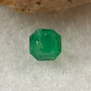 Natural Colombia Vivid Green Emerald (Beryl) Cut-Cornered Square Step cut 0.42ct 4.4 by 4.2 by 3.2mm - Huangs Jadeite and Jewelry Pte Ltd
