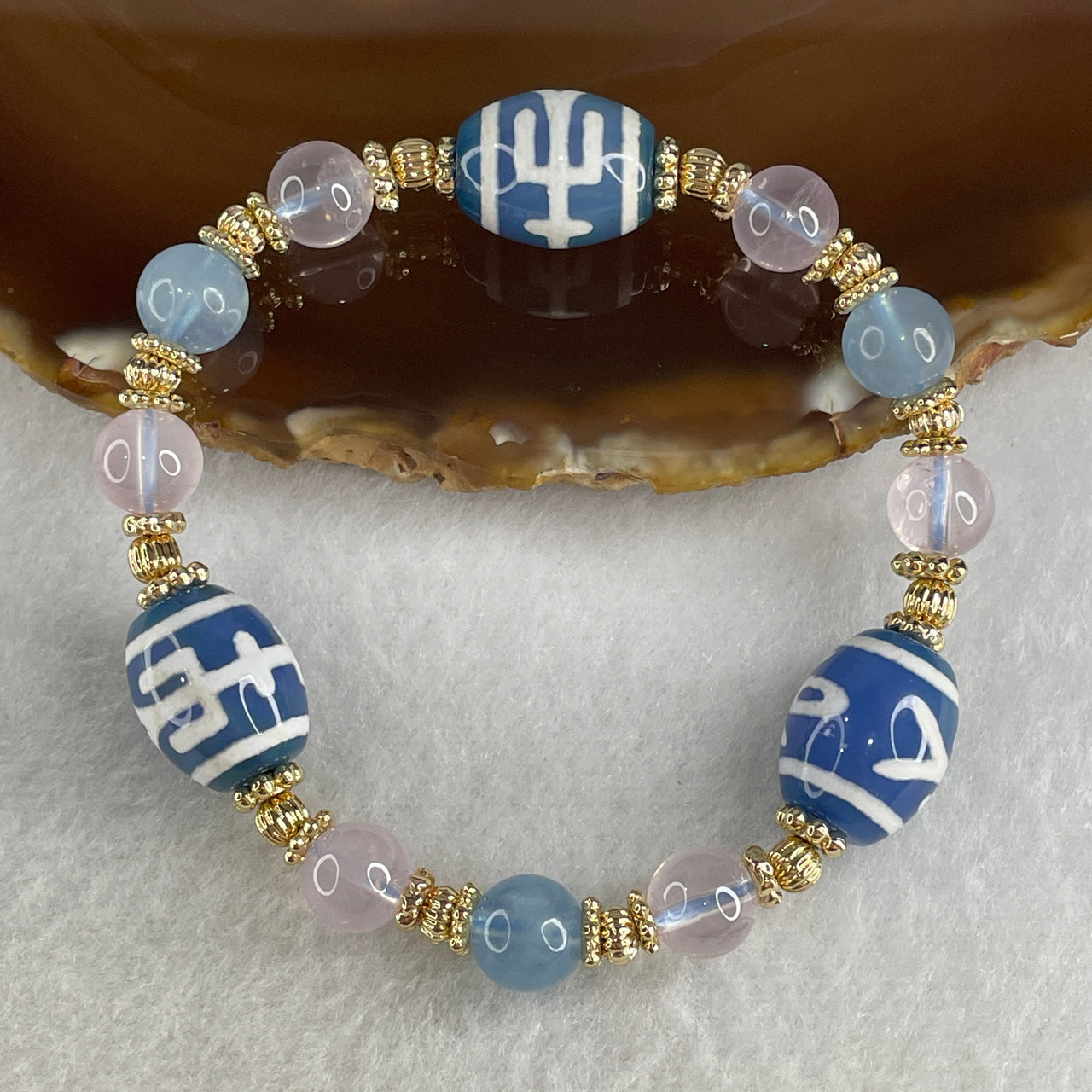 Natural Powerful Tibetan Old Oily Agate Patina Guiren Tairen Human Dzi Bead with Agate Beads Bracelet 22.98g 17cm 15.6 by 12.4mm 3 Dzi Beads - Huangs Jadeite and Jewelry Pte Ltd