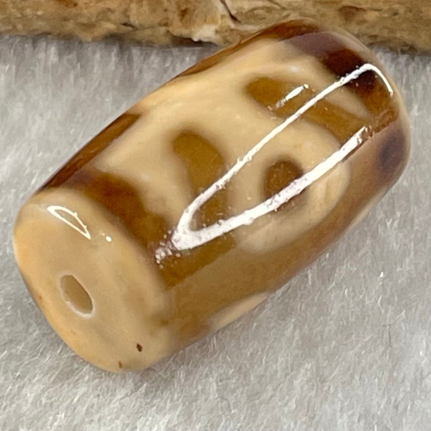Natural Powerful Tibetan Old Oily Agate Patina Guiren Tairen Human Dzi Bead Totem Amulet Heavenly Master (Tian Zhu) 贵人天诛 4.77g 19.6 by 11.8mm - Huangs Jadeite and Jewelry Pte Ltd