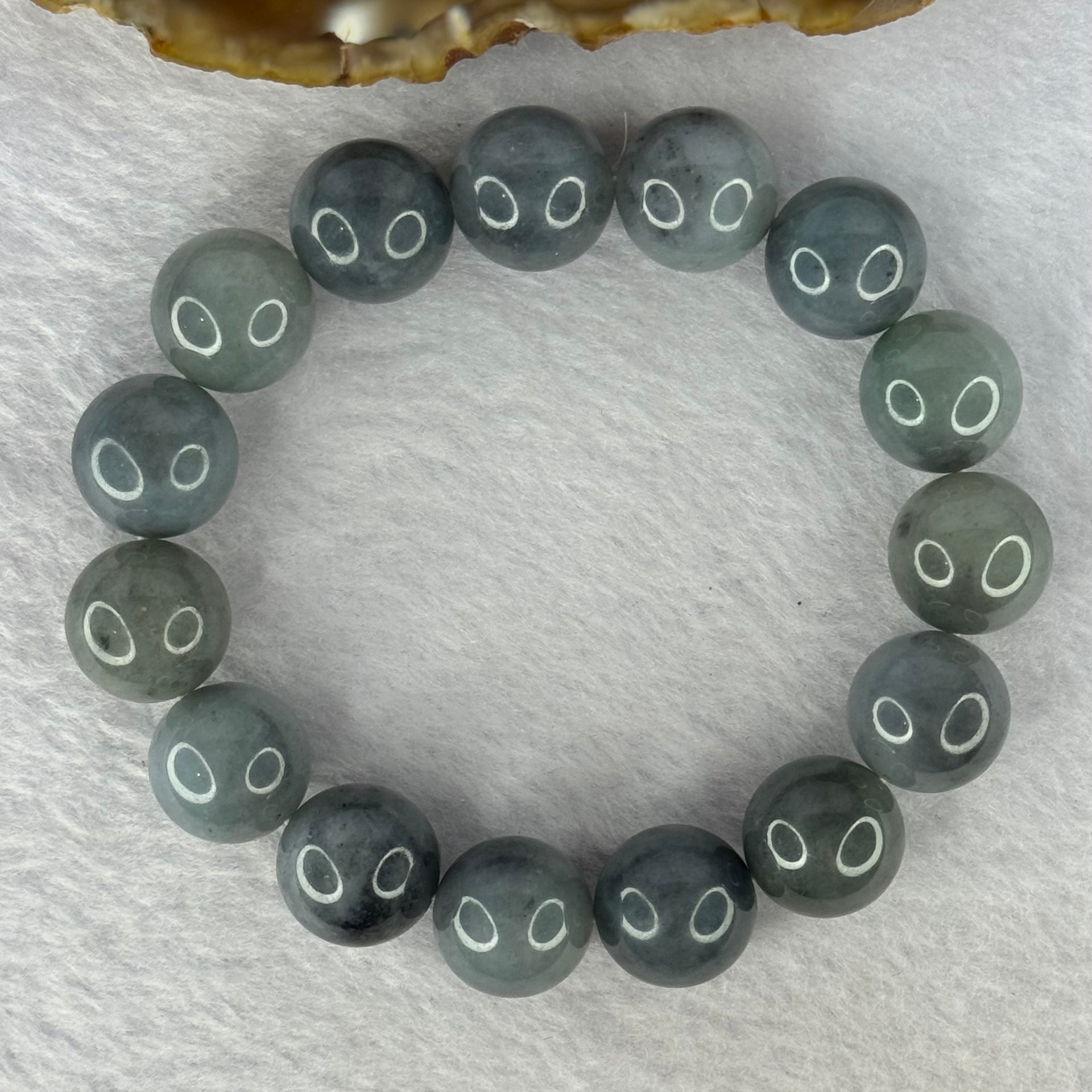 Type A Grey Wuji Green Jadeite Beads Bracelet 73.17g 18.5cm 14.2mm 15 Beads - Huangs Jadeite and Jewelry Pte Ltd