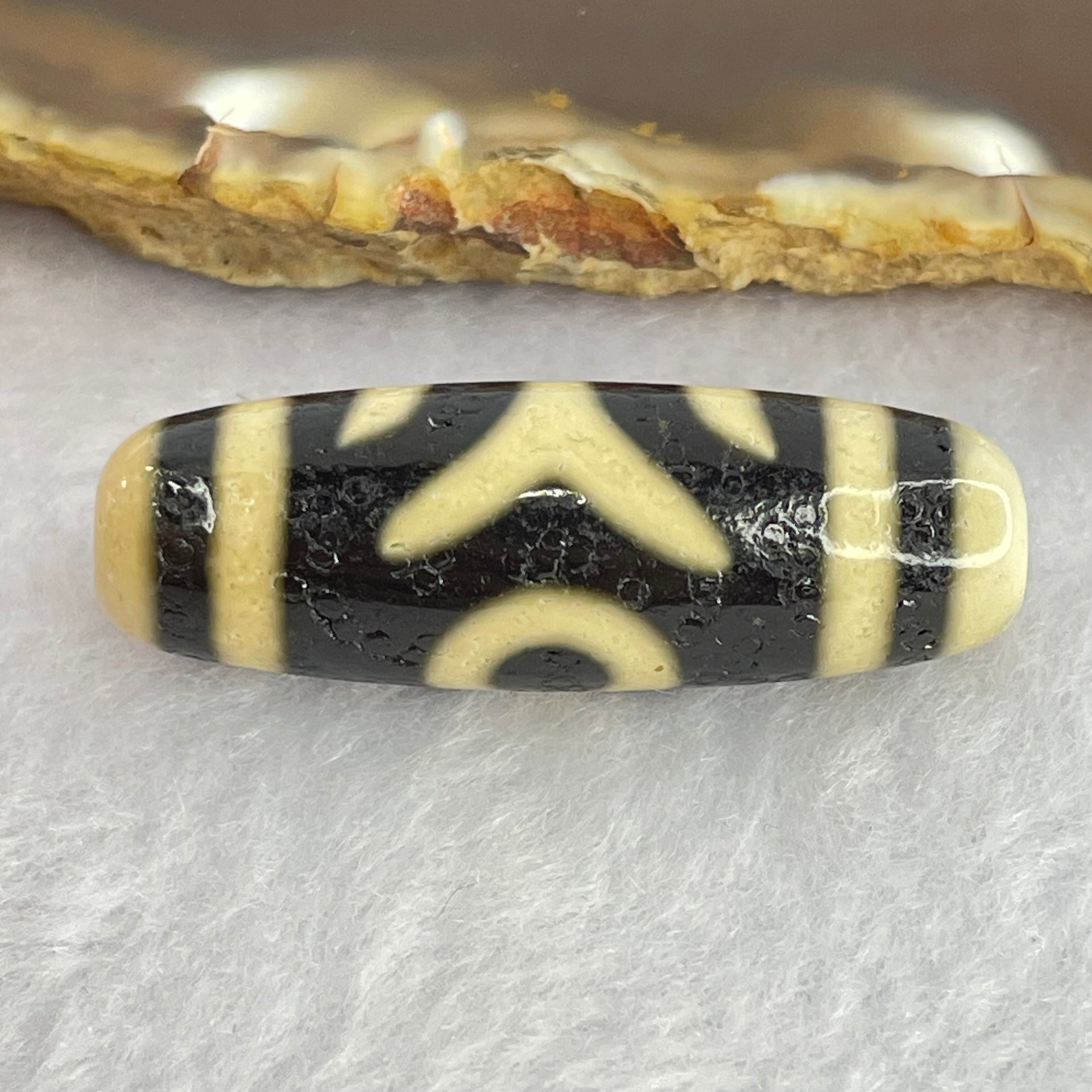 Natural Powerful Tibetan Old Oily Agate Patina Guiren Tairen Human Dzi Bead Totem Amulet Heavenly Master (Tian Zhu) 贵人天诛 9.72g 38.5 by 12.8mm - Huangs Jadeite and Jewelry Pte Ltd