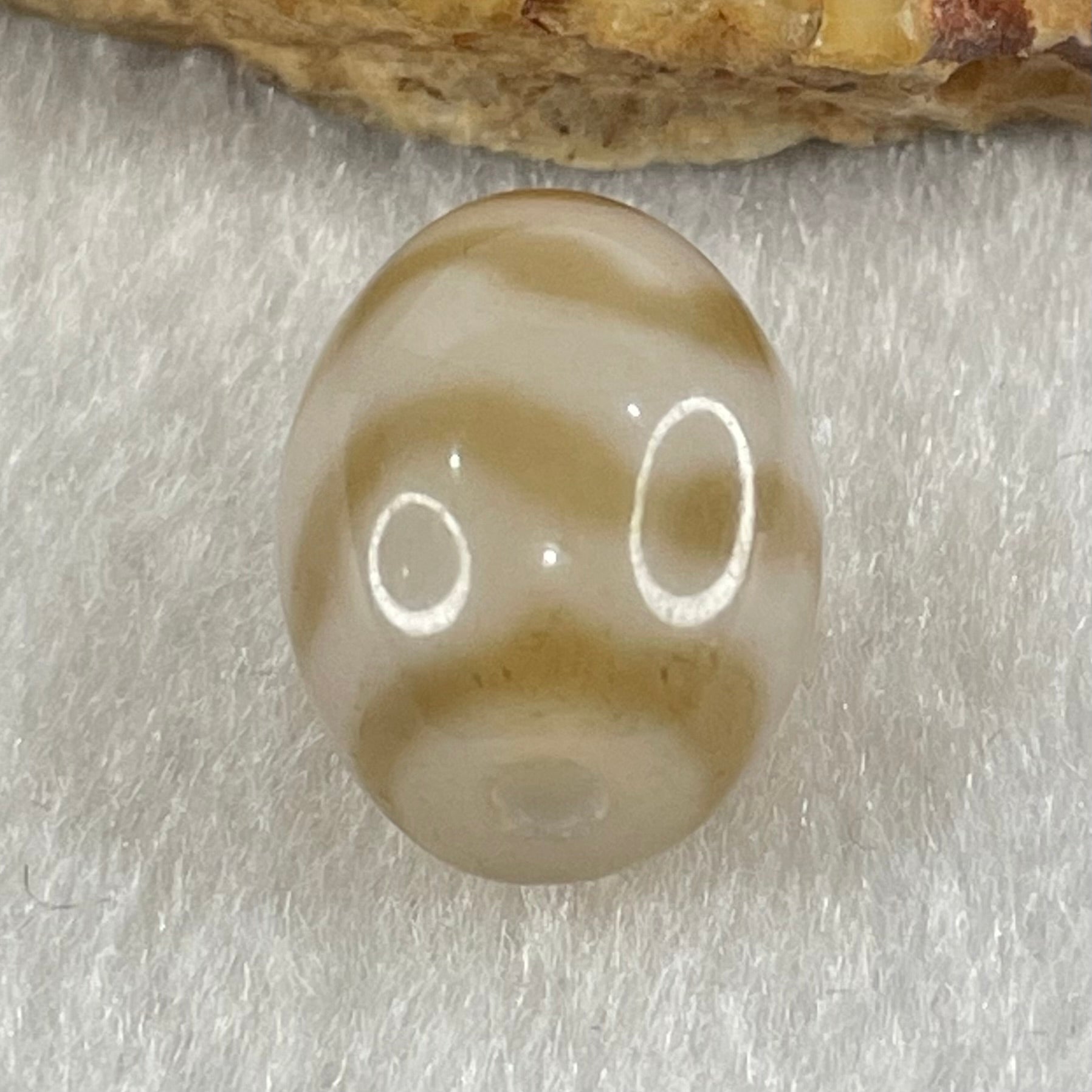 Natural Powerful Tibetan Old Oily Agate Double Tiger Tooth Daluo Dzi Bead Heavenly Master (Tian Zhu) 虎呀天诛 3.27g 15.9 by 12.2mm - Huangs Jadeite and Jewelry Pte Ltd