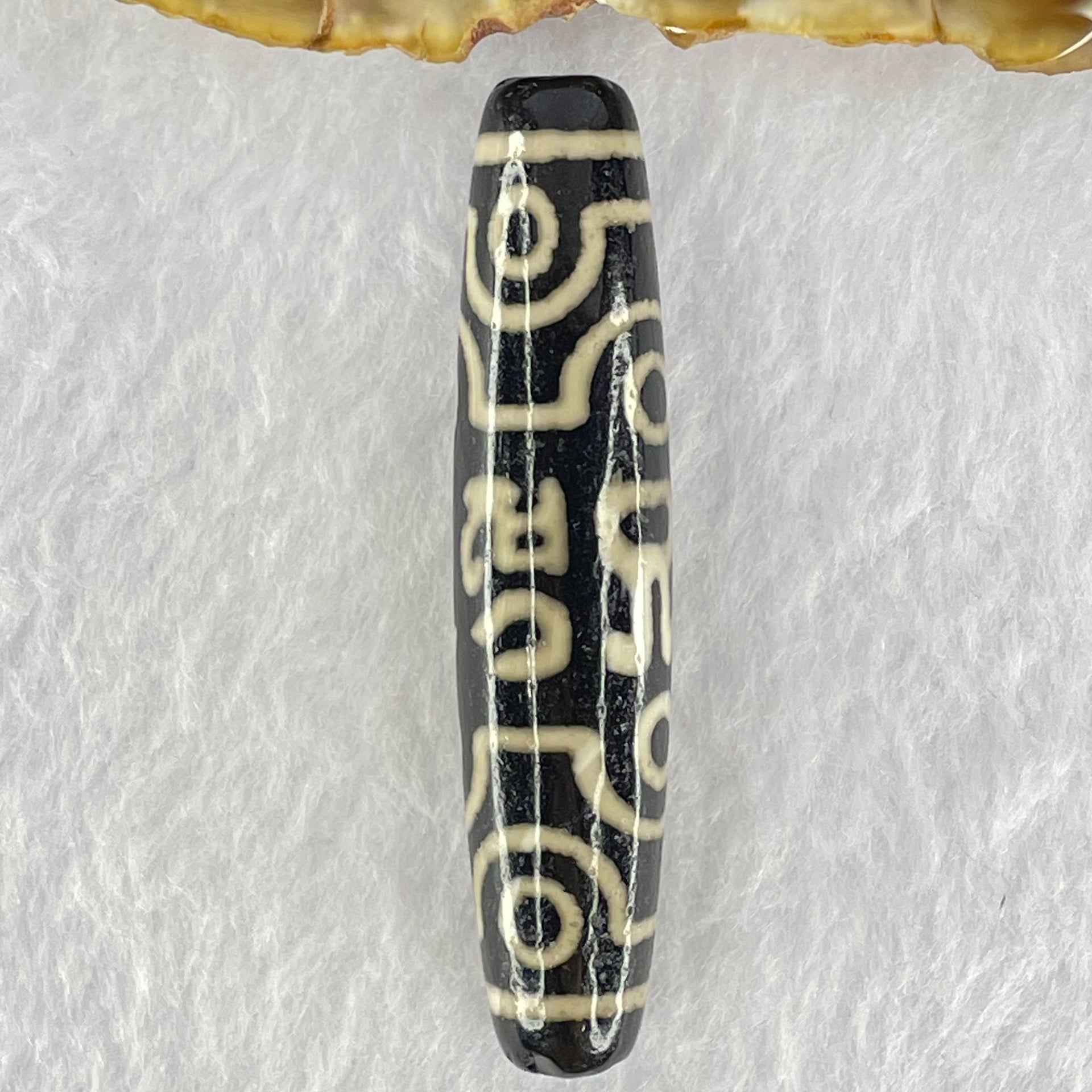 Natural Powerful Tibetan Old Oily Agate 8 Eyes Om Mani Padme Hum Dzi Bead Heavenly Master (Tian Zhu) 六字箴言八眼天珠 15.12g 59.0 by 13.0mm - Huangs Jadeite and Jewelry Pte Ltd