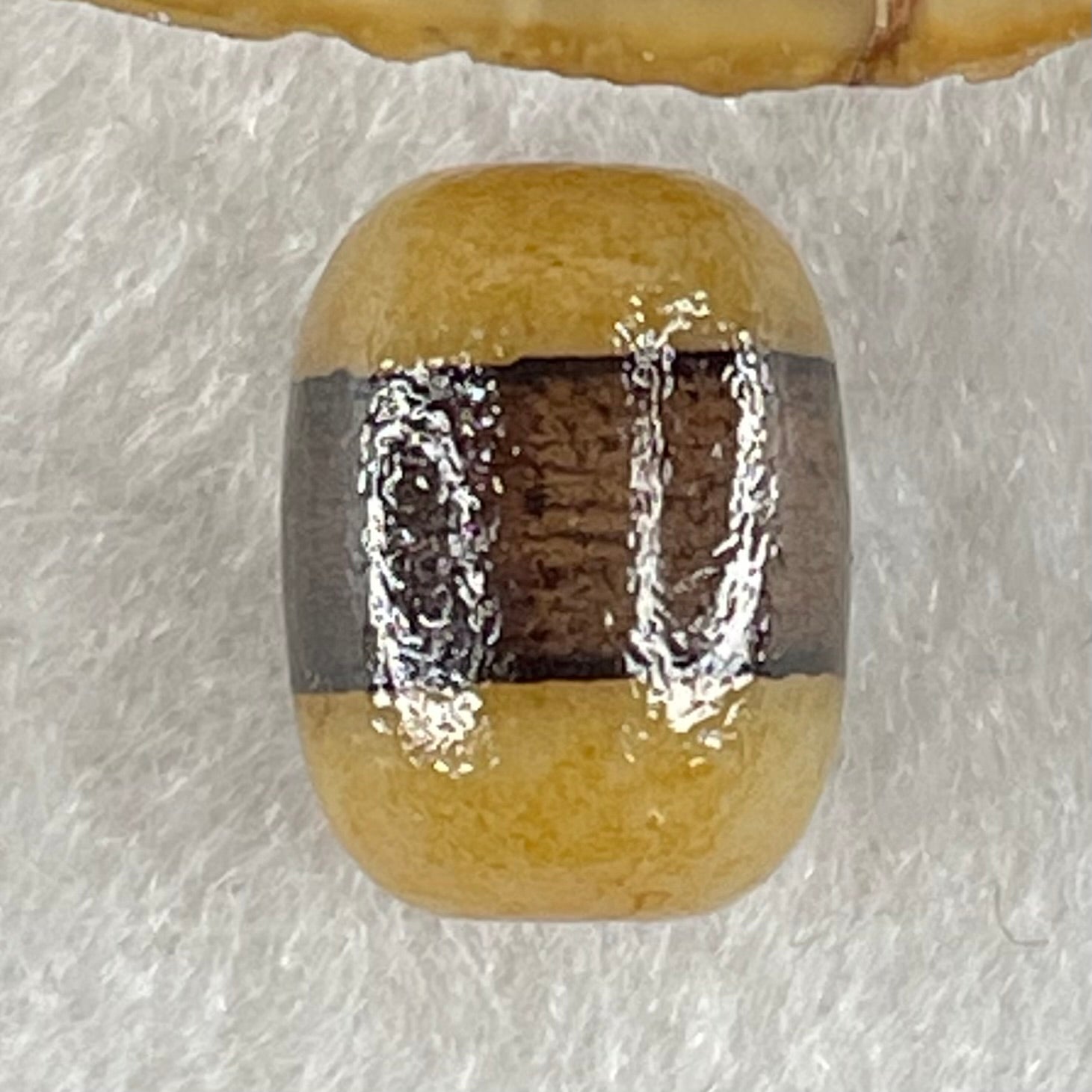 Natural Powerful Tibetan Old Oily Agate 1 Lines Dzi Bead Heavenly Master (Tian Zhu) 2.48g 14.0 by 10.5mm - Huangs Jadeite and Jewelry Pte Ltd