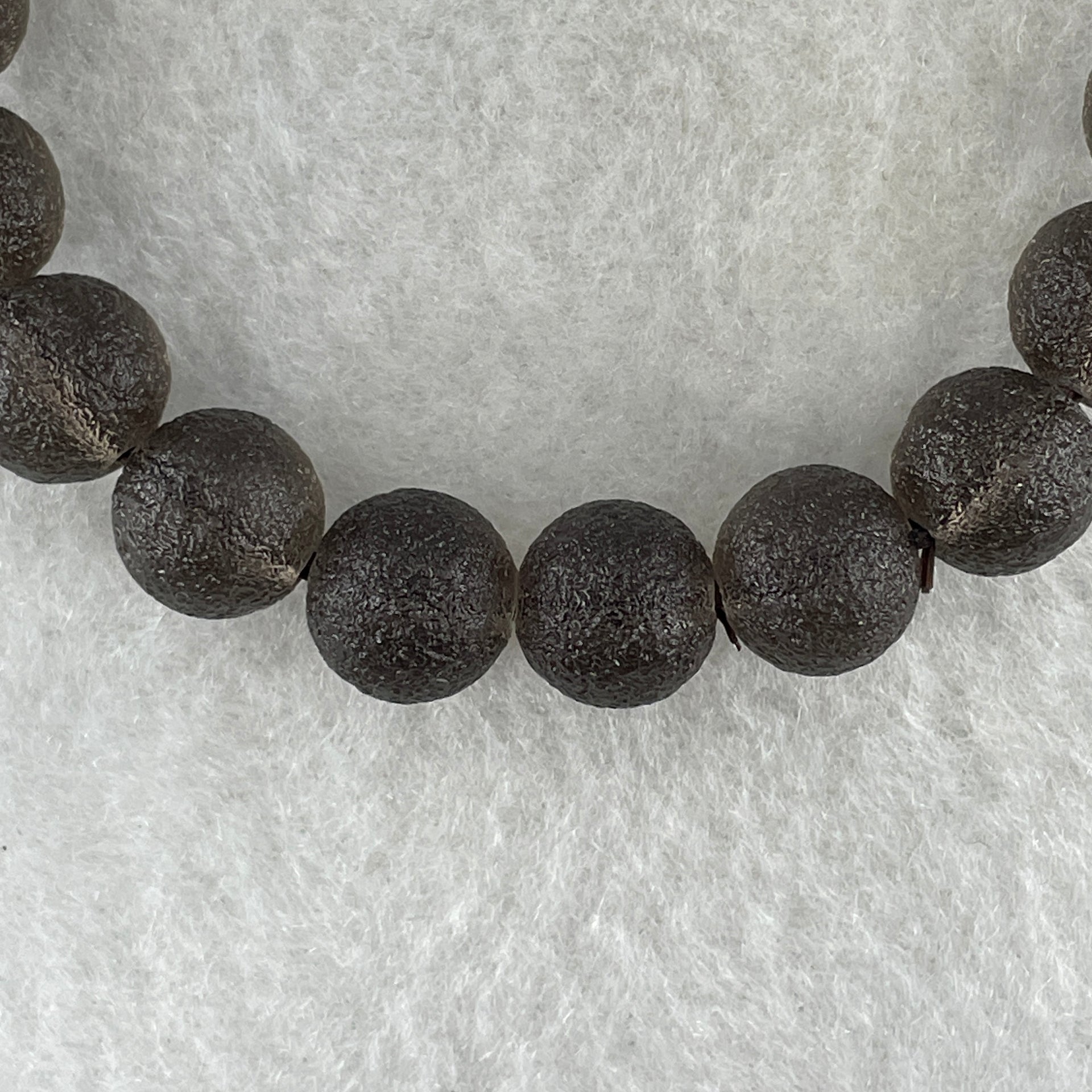 Grey Liuli Beads Bracelet 20.48g 16cm 9.5mm 21Beads - Huangs Jadeite and Jewelry Pte Ltd