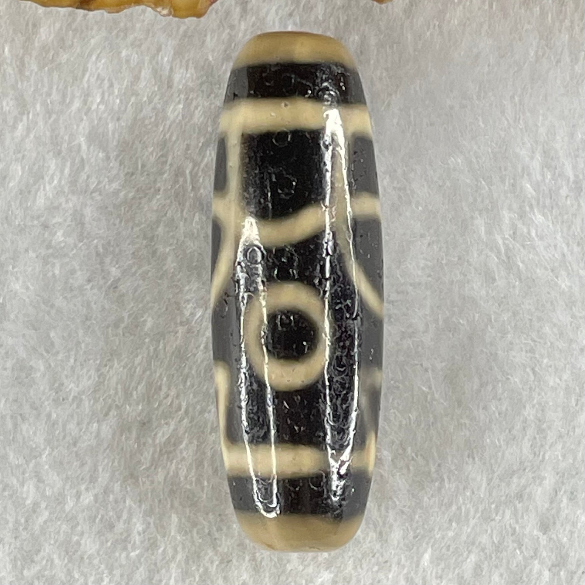 Natural Powerful Tibetan Old Oily Agate Huan Xi Fo Dzi Bead Heavenly Master (Tian Zhu) 歡喜佛天珠 9.93g 38.7 by 12.8mm - Huangs Jadeite and Jewelry Pte Ltd