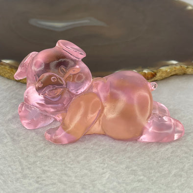 Liuli Pig Display 115.16g 74.8 by 39.0 by 33.8mm - Huangs Jadeite and Jewelry Pte Ltd