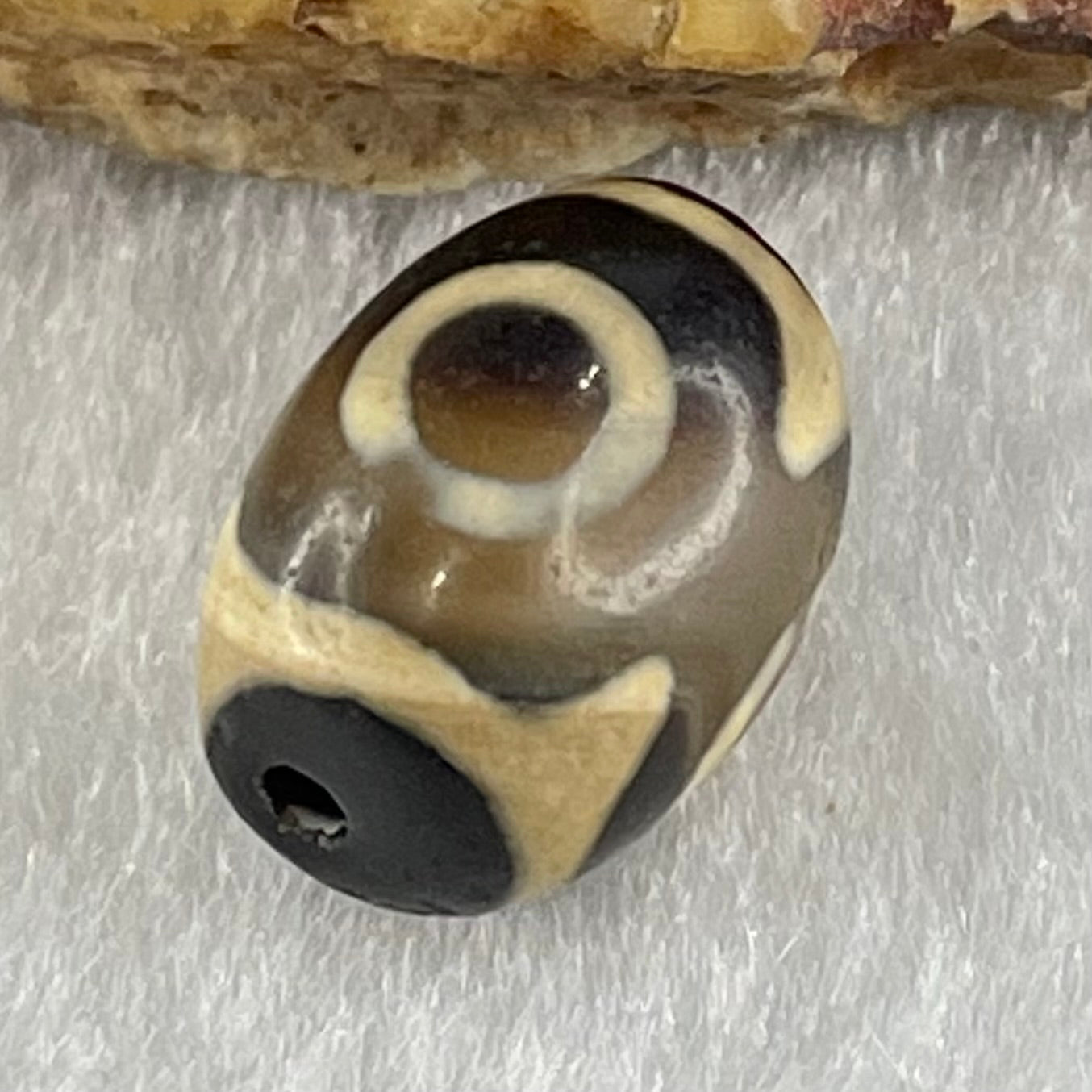 Natural Powerful Tibetan Old Oily Agate 3 Eyes Dzi Bead Heavenly Master (Tian Zhu) 三眼天诛 2.11g 13.4 by 10.1mm - Huangs Jadeite and Jewelry Pte Ltd