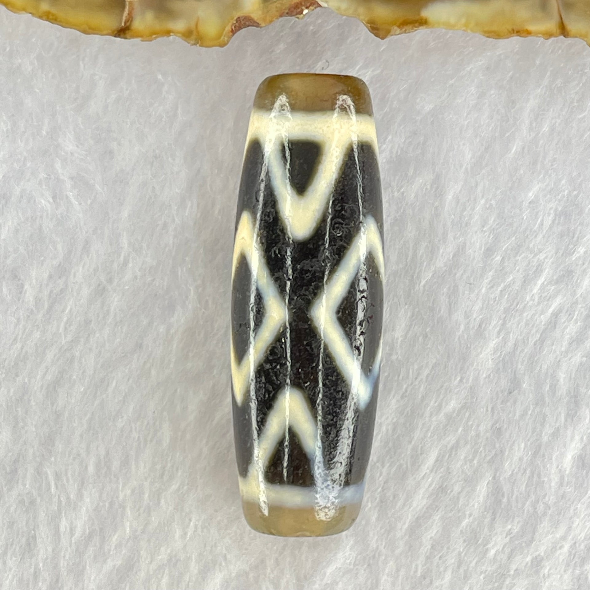 Natural Powerful Tibetan Old Oily Agate 3-Eye Vajra Dzi Bead Heavenly Master (Tian Zhu) 三眼天珠 10.20g 38.4 by 12.9mm - Huangs Jadeite and Jewelry Pte Ltd