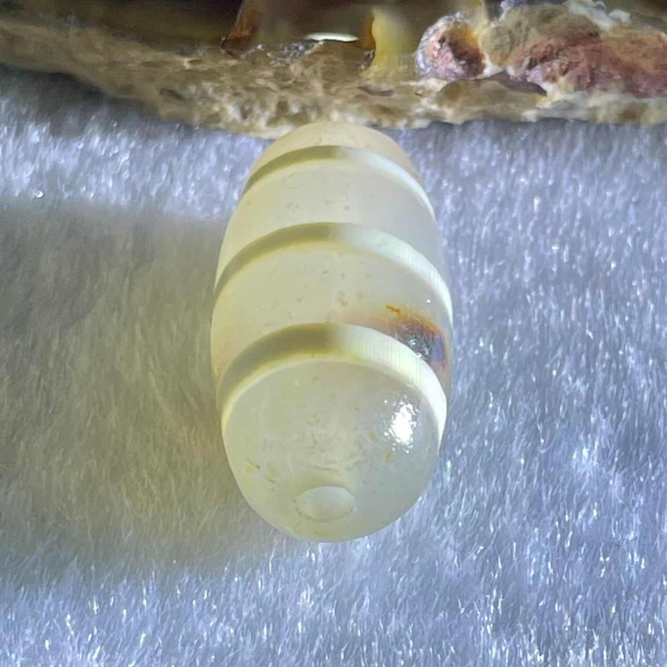 Natural Powerful Tibetan Old Oily Agate 3-Lines Dzi Bead Heavenly Master (Tian Zhu) 三行天诛 3.37g 20.1 by 10.5mm - Huangs Jadeite and Jewelry Pte Ltd