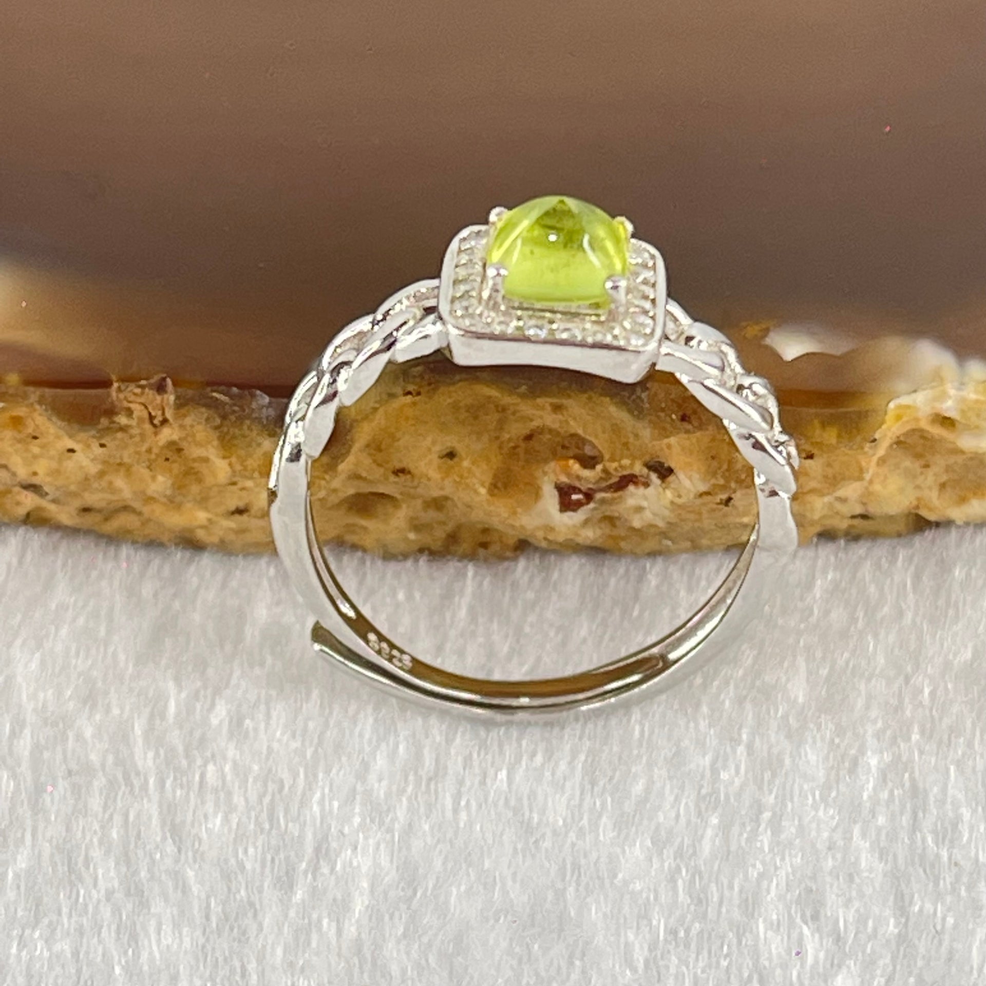 Natural Green Peridot with Crystals In S925 Sliver Ring (Adjustable Size) 1.73g 4.6 by 2.8mm - Huangs Jadeite and Jewelry Pte Ltd