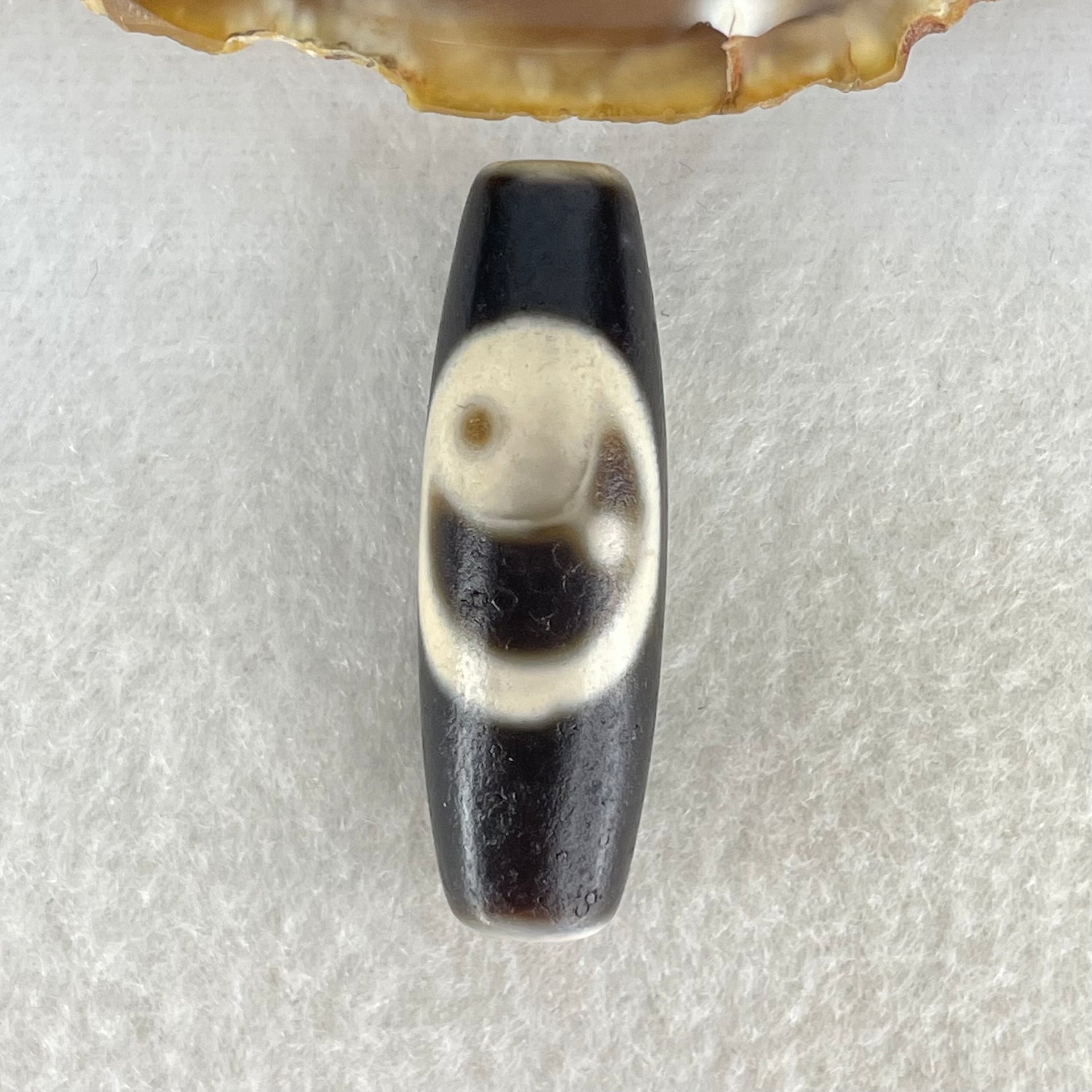 Natural Powerful Tibetan Old Oily Agate Yin Yang Bead Heavenly Master (Tian Zhu) 9.14g 38.1 by 12.3mm - Huangs Jadeite and Jewelry Pte Ltd