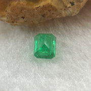 Natural Colombia Green Emerald (Beryl) Cut-Cornered Rectangular step cut 0.60ct 5.5 by 4.4 by 3.5mm - Huangs Jadeite and Jewelry Pte Ltd