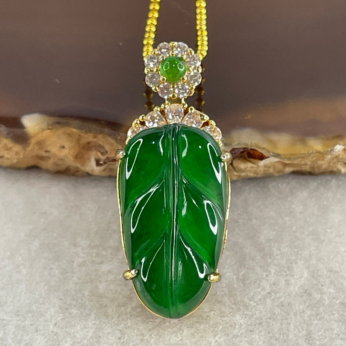 Natural Type A Omphacite Green Jadeite Leaf Necklace in Gold-Colored S925 Silver | (6.39g | 43cm S925 | 21.5 x 12.0 x 3.0mm | Career Success & Growth Anchor, Feng Shui Prosperity & Executive Charm Necklace) - Huangs Jadeite and Jewelry Pte Ltd