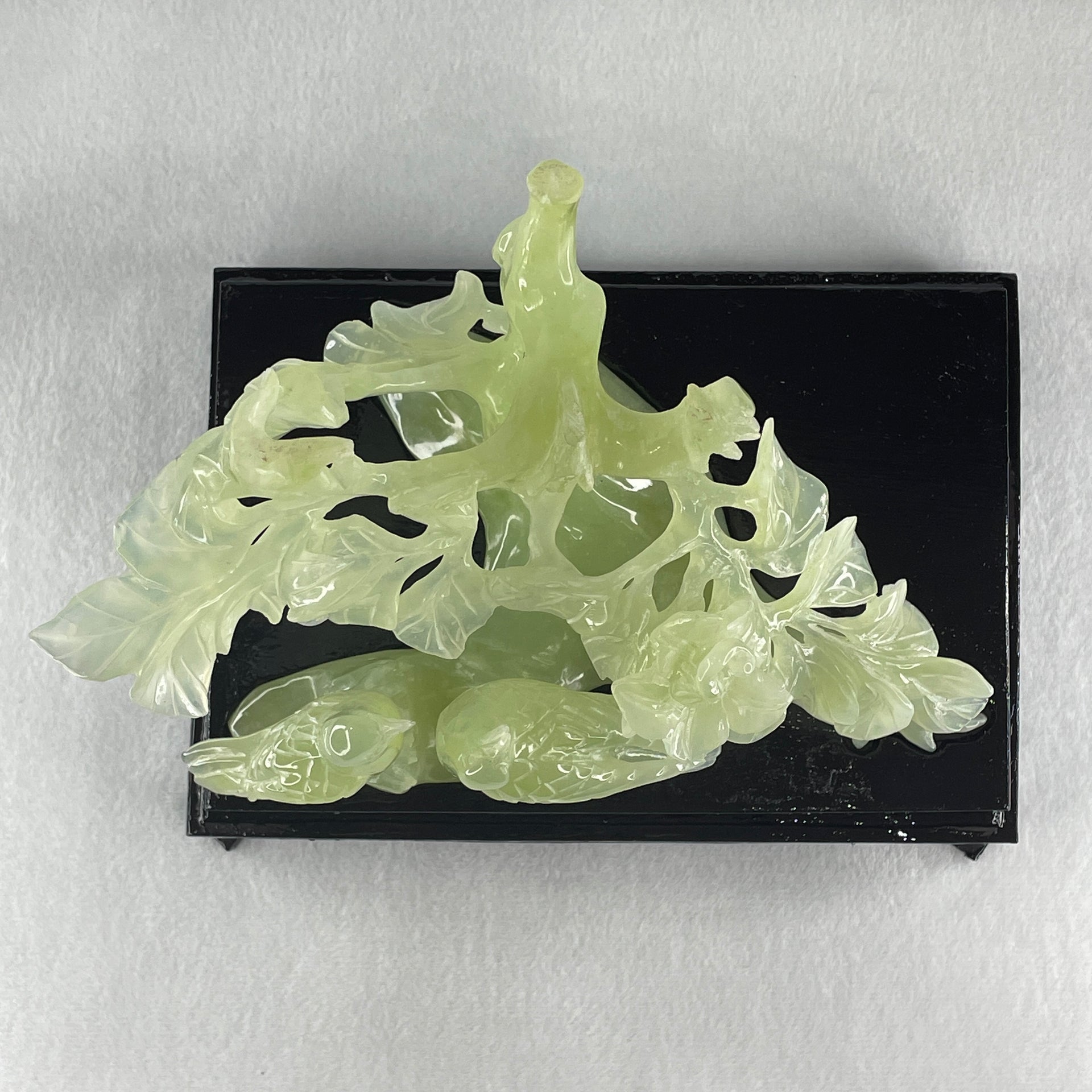 Natural Green Serpentine Twin Magpie Birds on Tree with Wooden Stand Display 792.2g L203.0 by B146.0 by H170.0 mm - Huangs Jadeite and Jewelry Pte Ltd