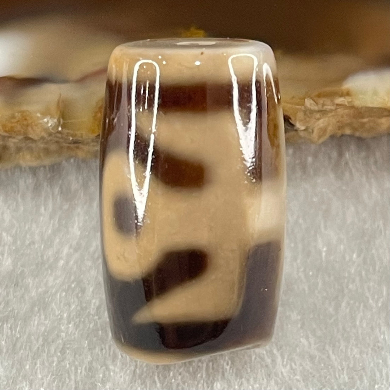 Natural Powerful Tibetan Old Oily Agate Patina Guiren Tairen Human Dzi Bead Totem Amulet Heavenly Master (Tian Zhu) 贵人天诛 4.73g 19.5 by 11.8mm - Huangs Jadeite and Jewelry Pte Ltd