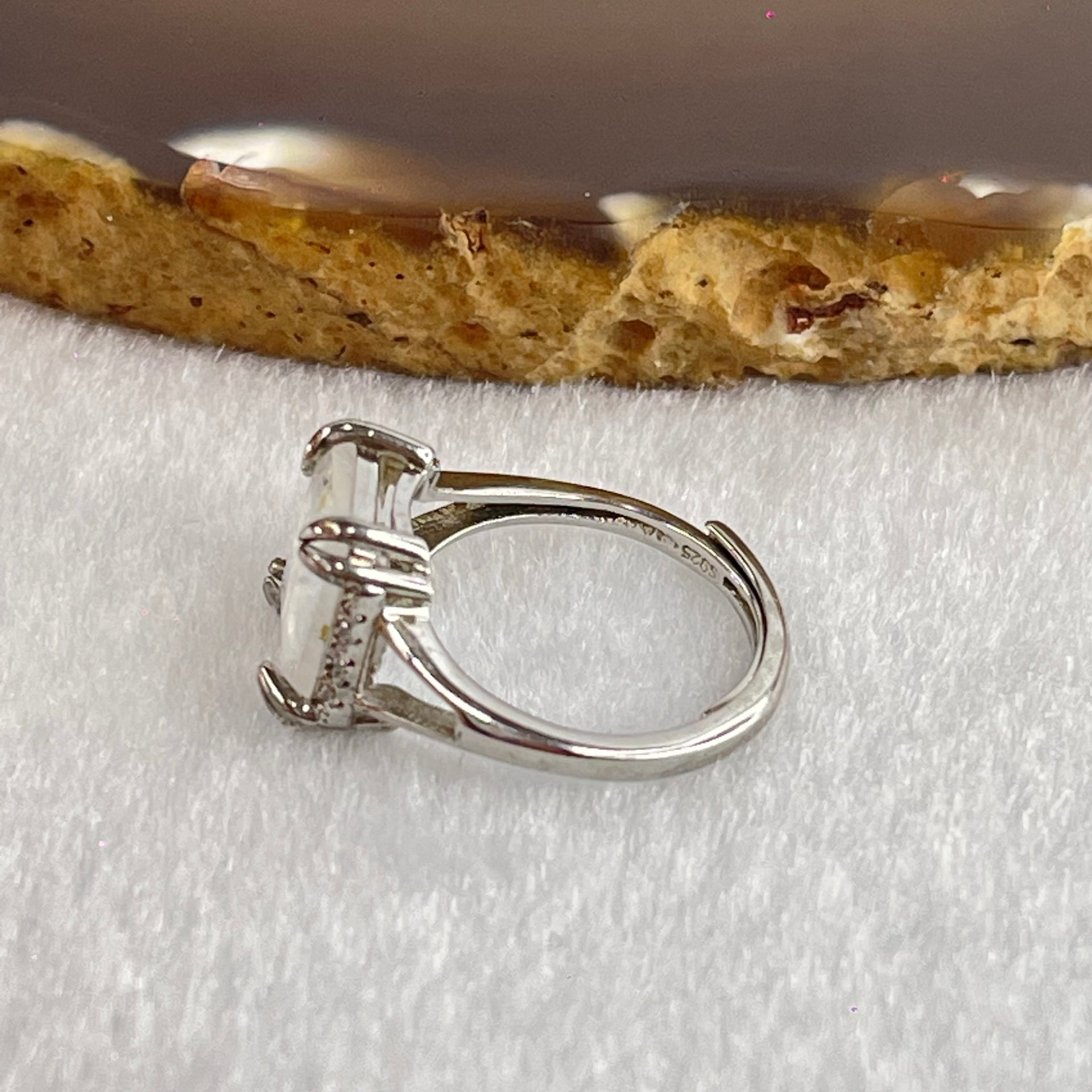 Natural Rainbow Moonstone in S925 Sliver Ring (Adjustable Ring) 2.68g 8.3 by 4.2mm - Huangs Jadeite and Jewelry Pte Ltd