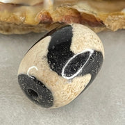 Natural Powerful Tibetan Old Oily Agate Tiger Tooth Daluo Dzi Bead Heavenly Master (Tian Zhu) 虎呀天诛 4.36g 17.5 by 12.9mm - Huangs Jadeite and Jewelry Pte Ltd