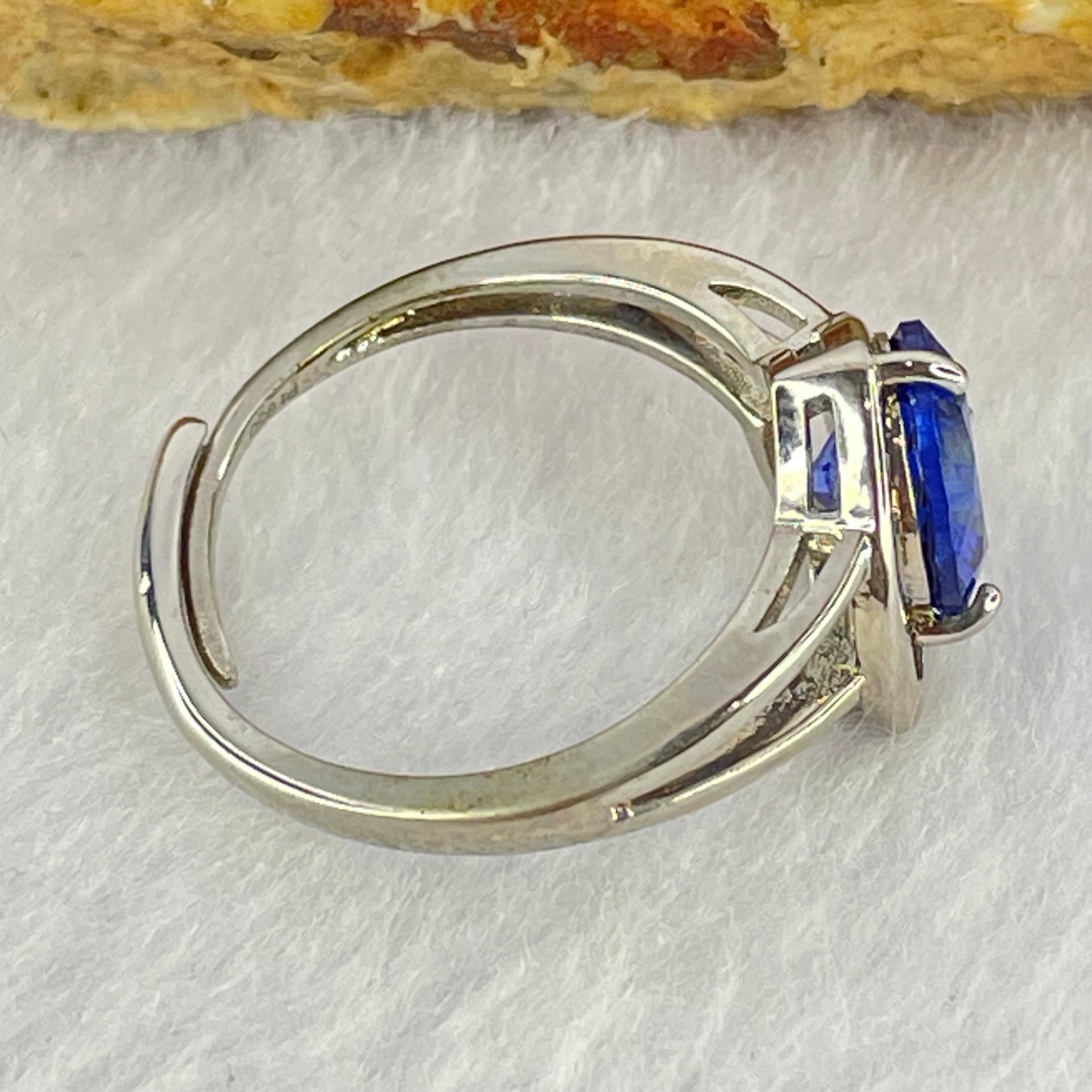 Blue Cubic Zirconia in S925 Sliver Ring (Adjustable Size) 2.26g 7.8 by 3.8mm - Huangs Jadeite and Jewelry Pte Ltd