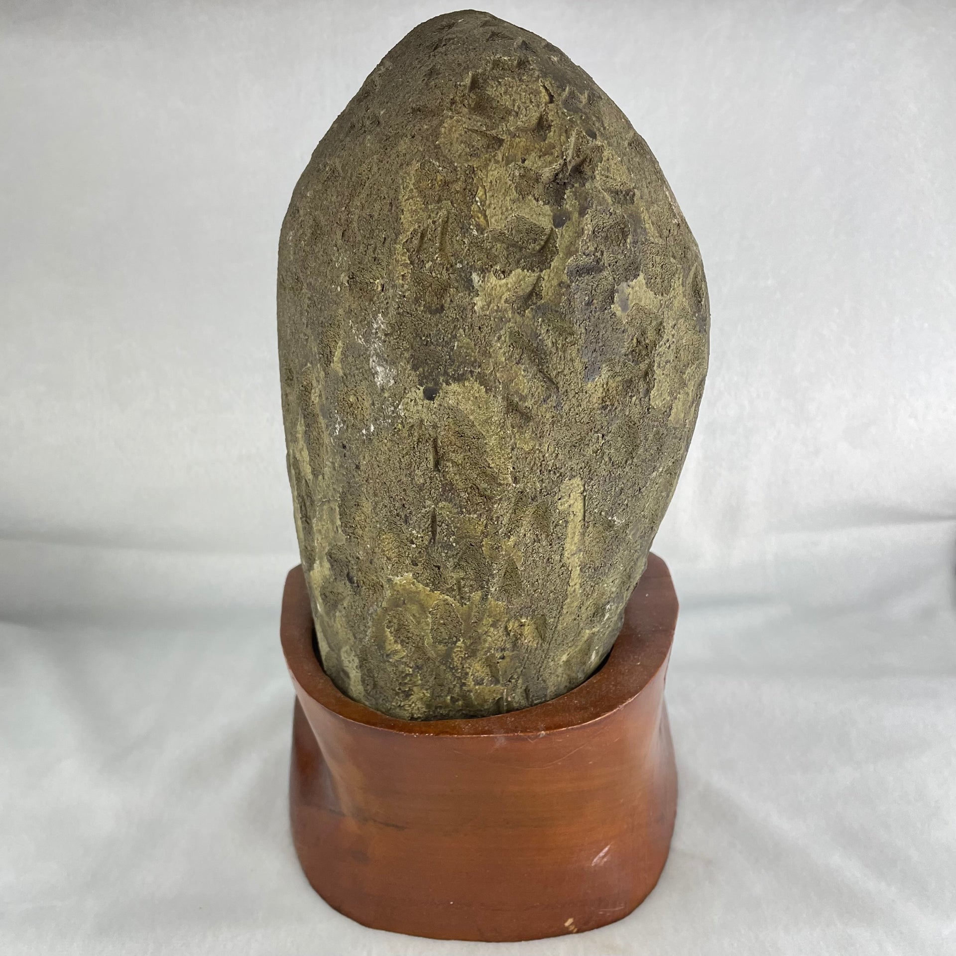 Natural Amethyst Cave with Wooden Stand 3,849.40g 145.8 by 132.6 by 160.0mm - Huangs Jadeite and Jewelry Pte Ltd