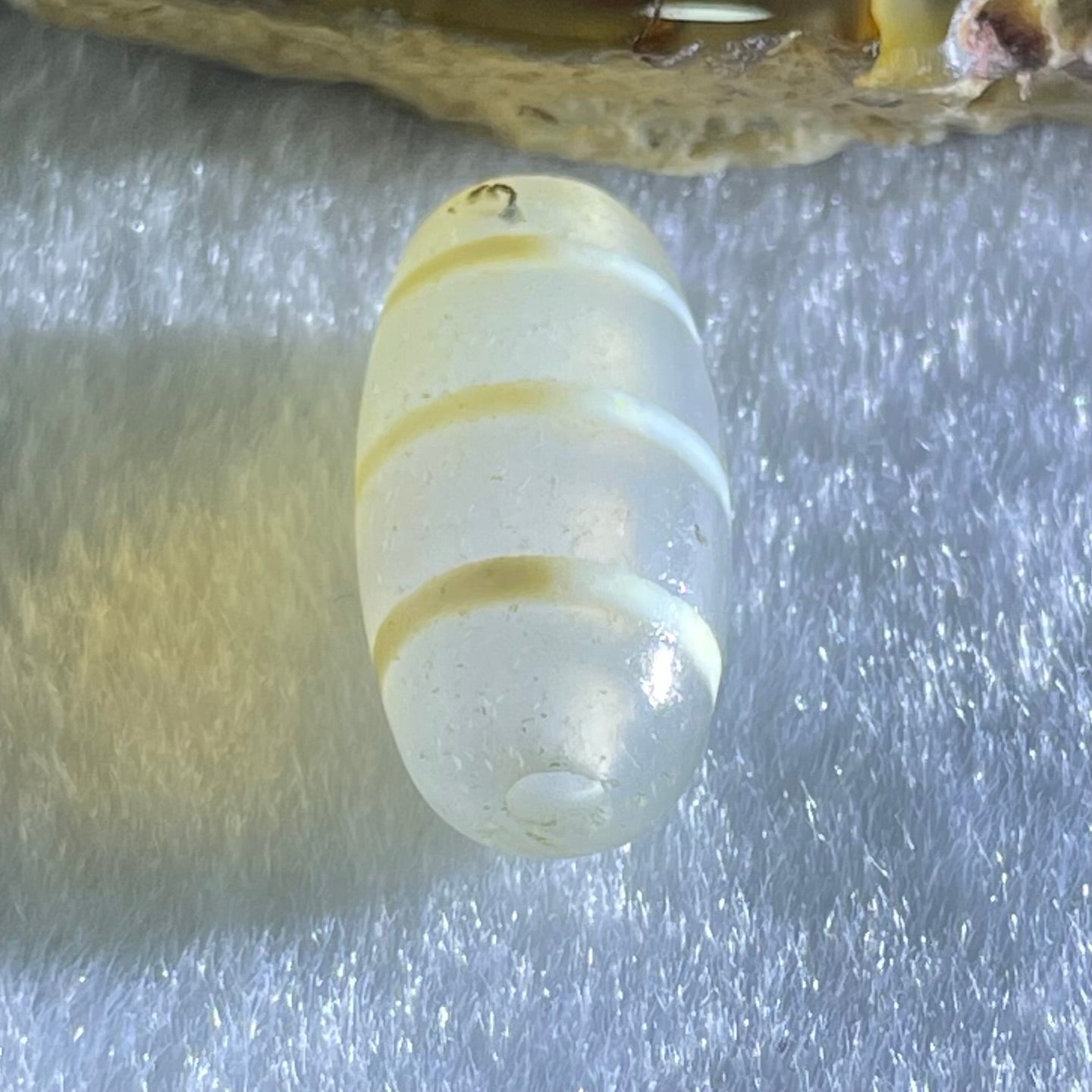 Natural Powerful Tibetan Old Oily Agate 3-Lines Dzi Bead Heavenly Master (Tian Zhu) 三行天诛 3.03g 19.9 by 10.3mm - Huangs Jadeite and Jewelry Pte Ltd